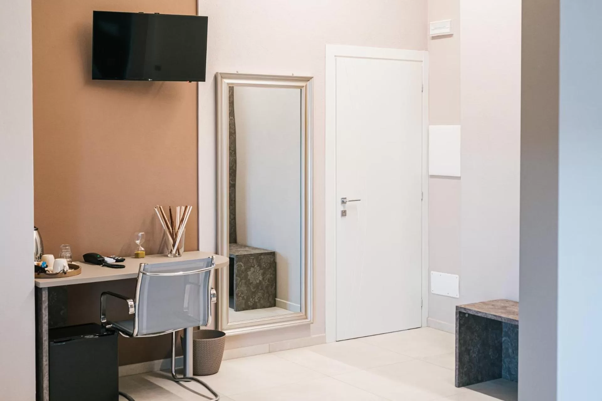 TV and multimedia in La Tenuta di Santo Stefano Agri Resort & Spa