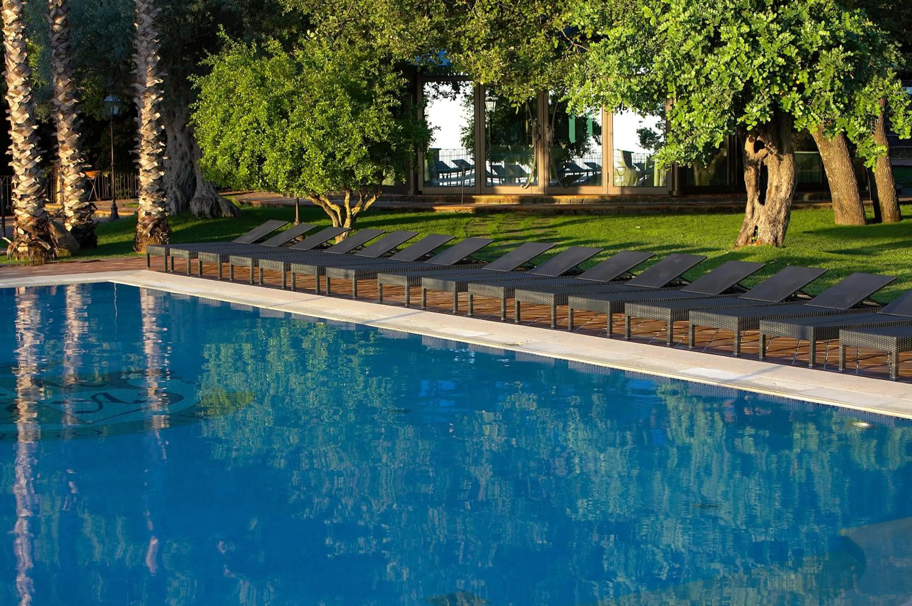 Swimming pool in Airone Wellness Hotel