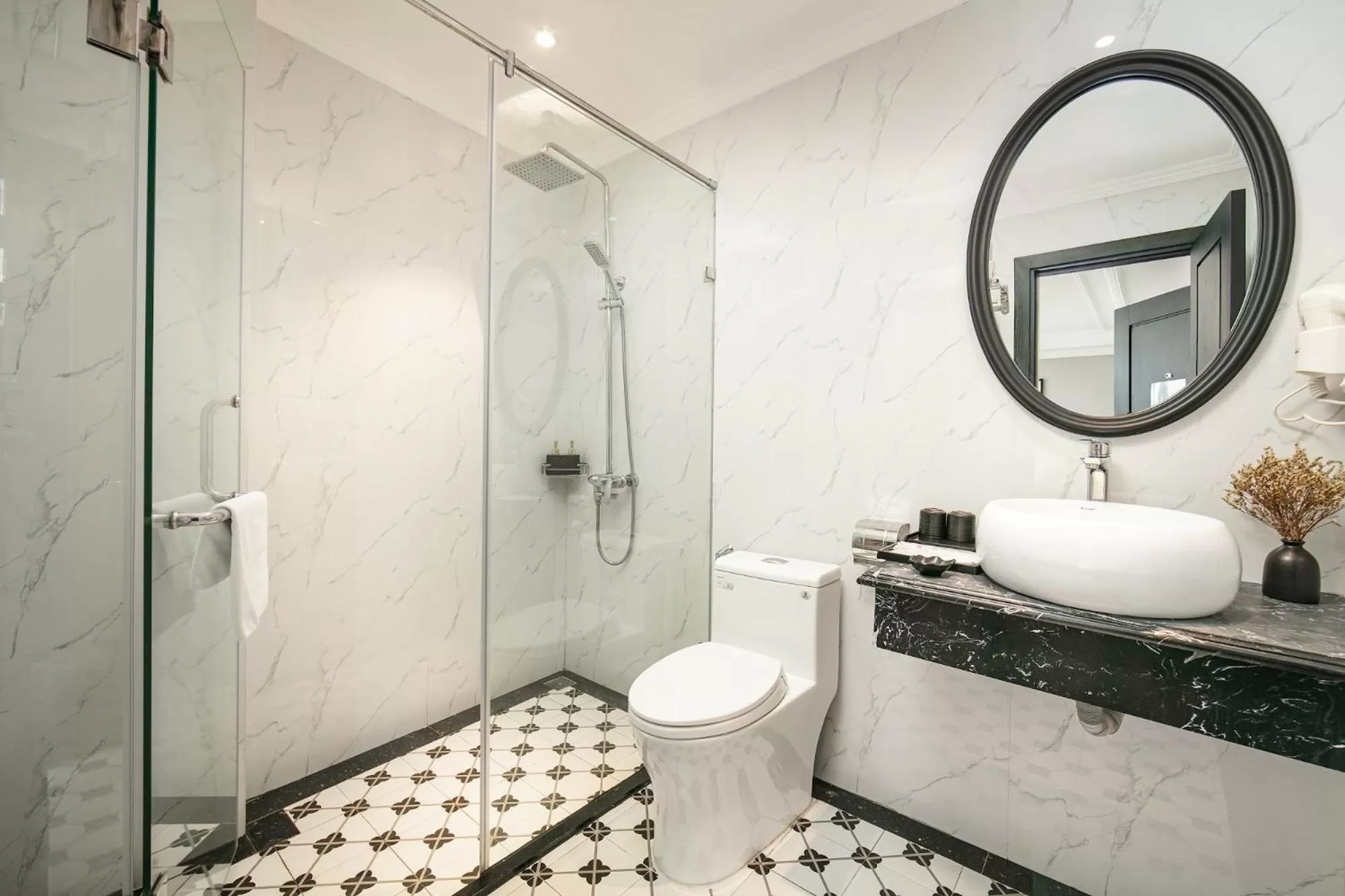 Shower in Scent Premium Hotel