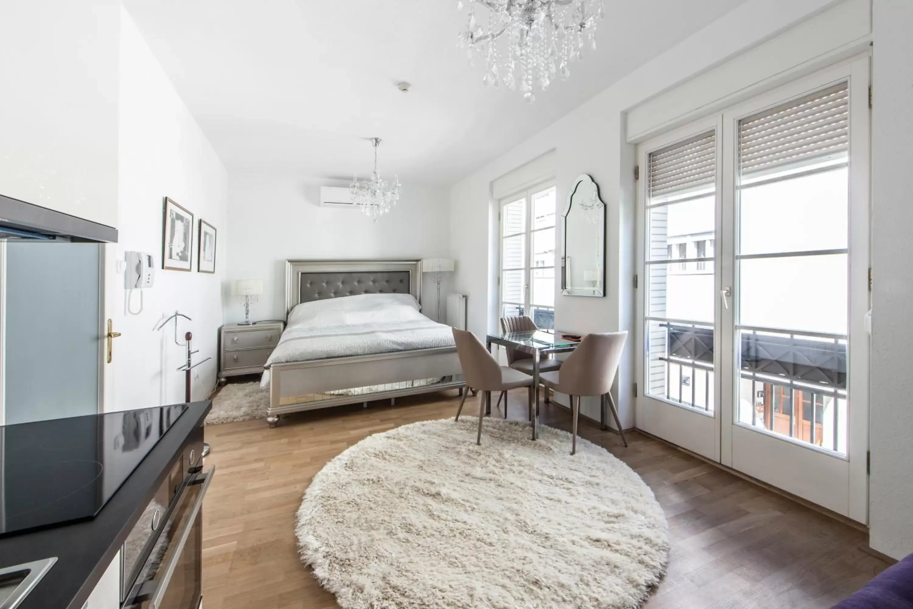 Deluxe Studio in Milford Suites Budapest Deluxe Studio in Milford Suites Budapest