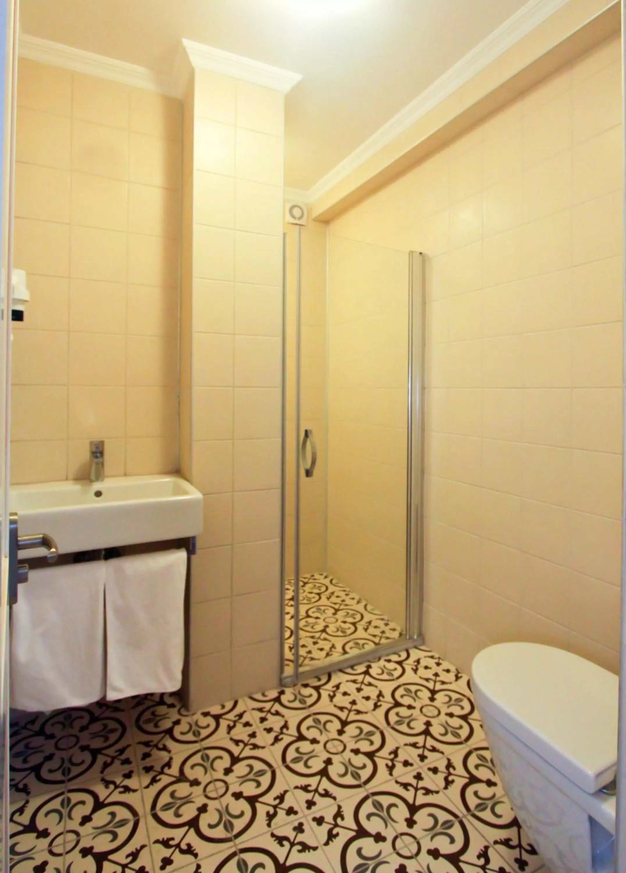 Bathroom in Venue Hotel Istanbul Old City