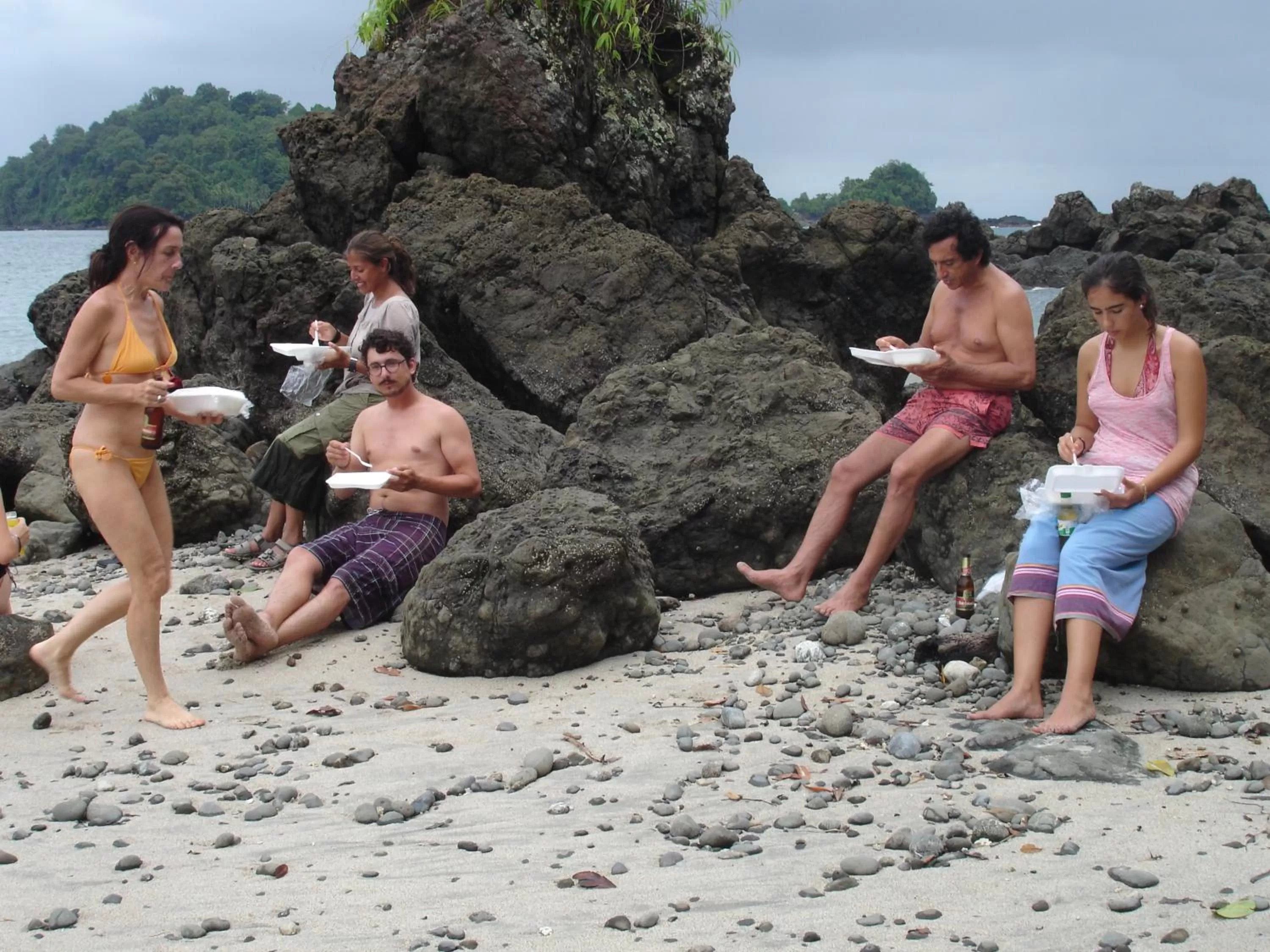 Activities in Posada Turística Rocas De Cabo Marzo