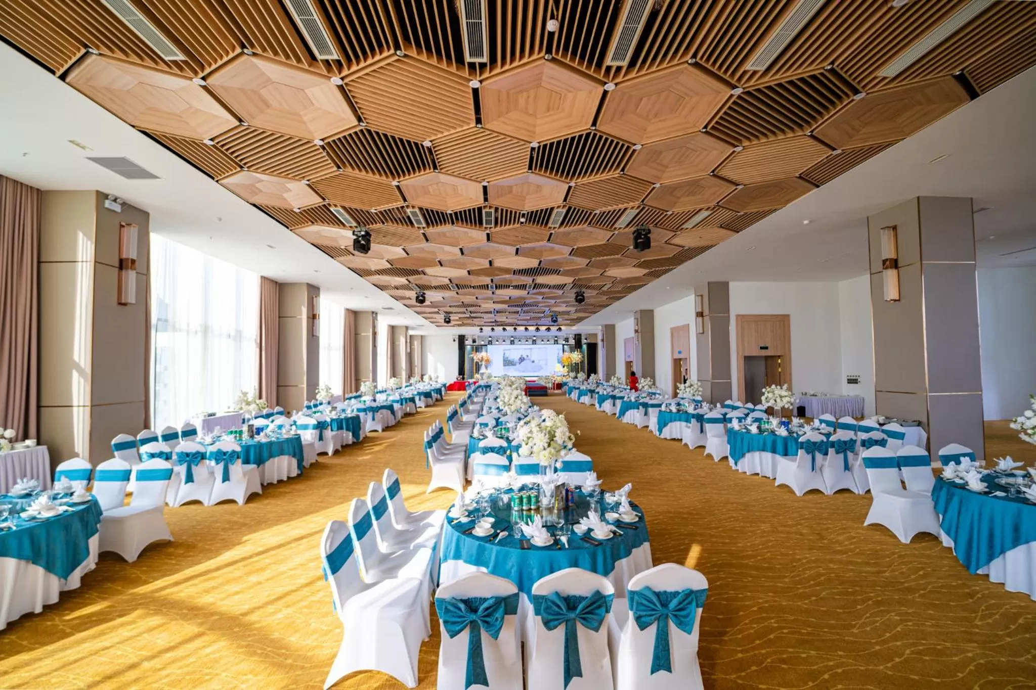 wedding in Paddington Hotel Halong Bayview