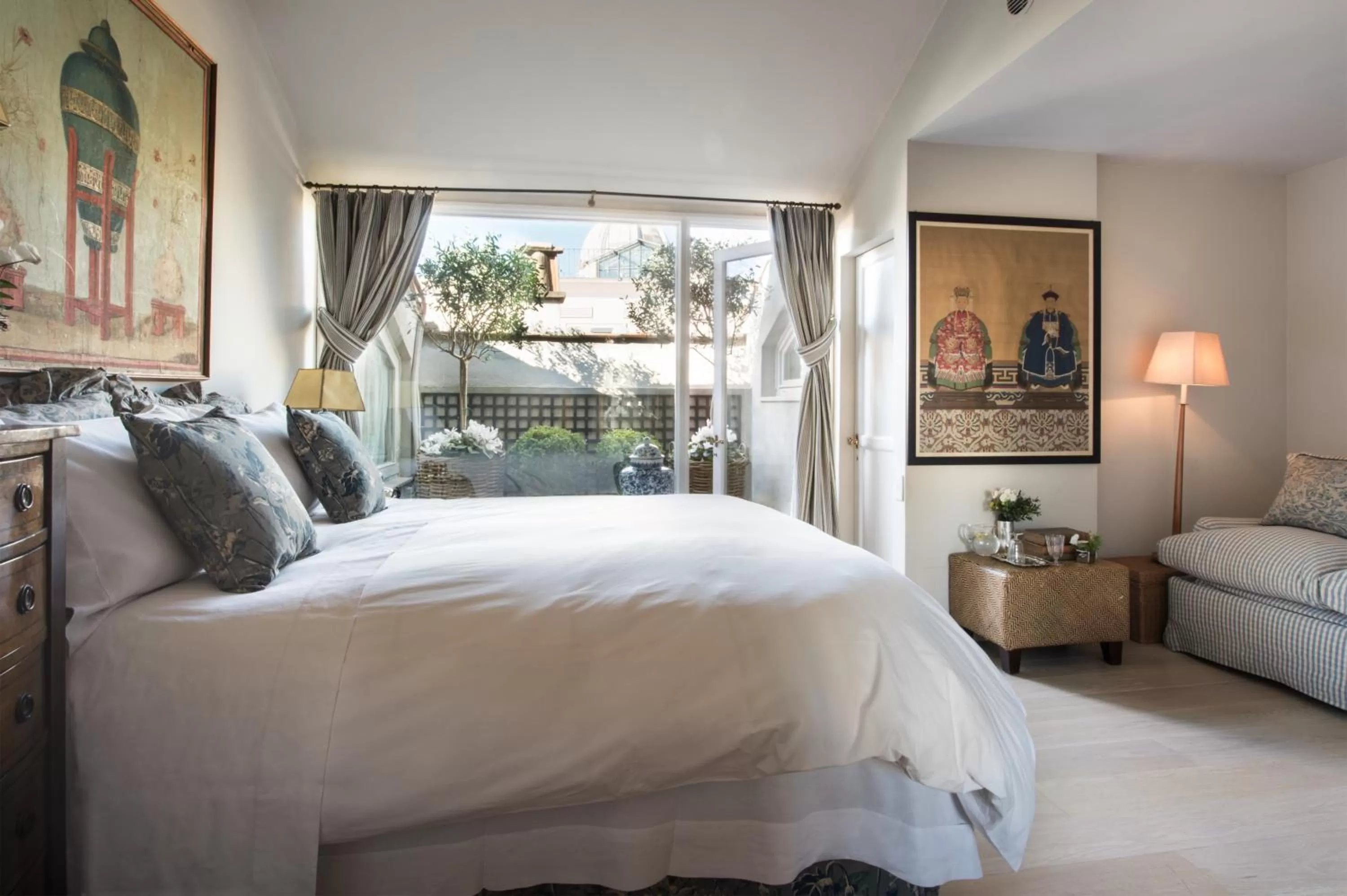 Photo of the whole room, Bed in Residenza Napoleone III