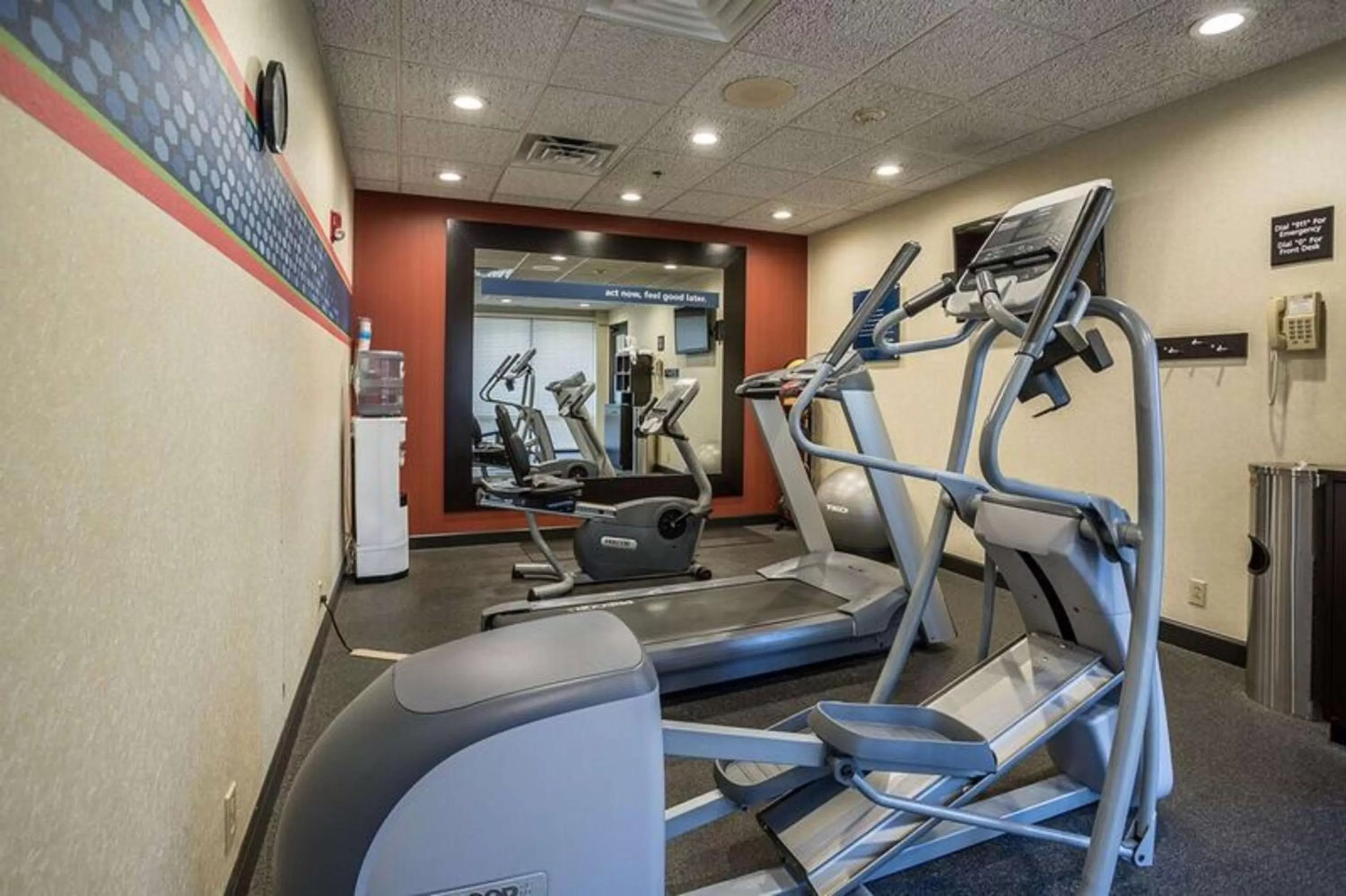 Fitness centre/facilities in Hampton Inn Somerset
