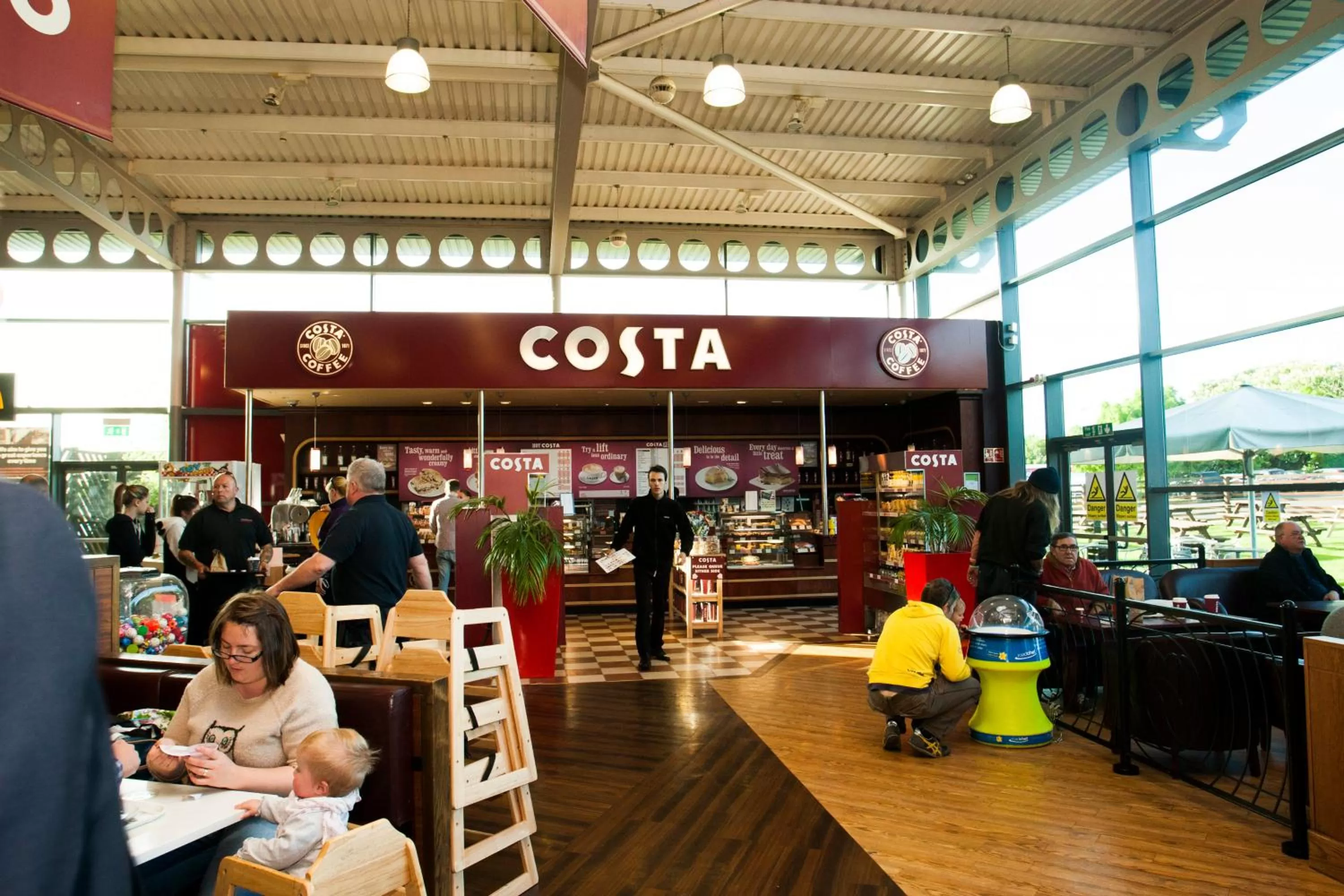 Food and drinks in Days Inn Tewkesbury