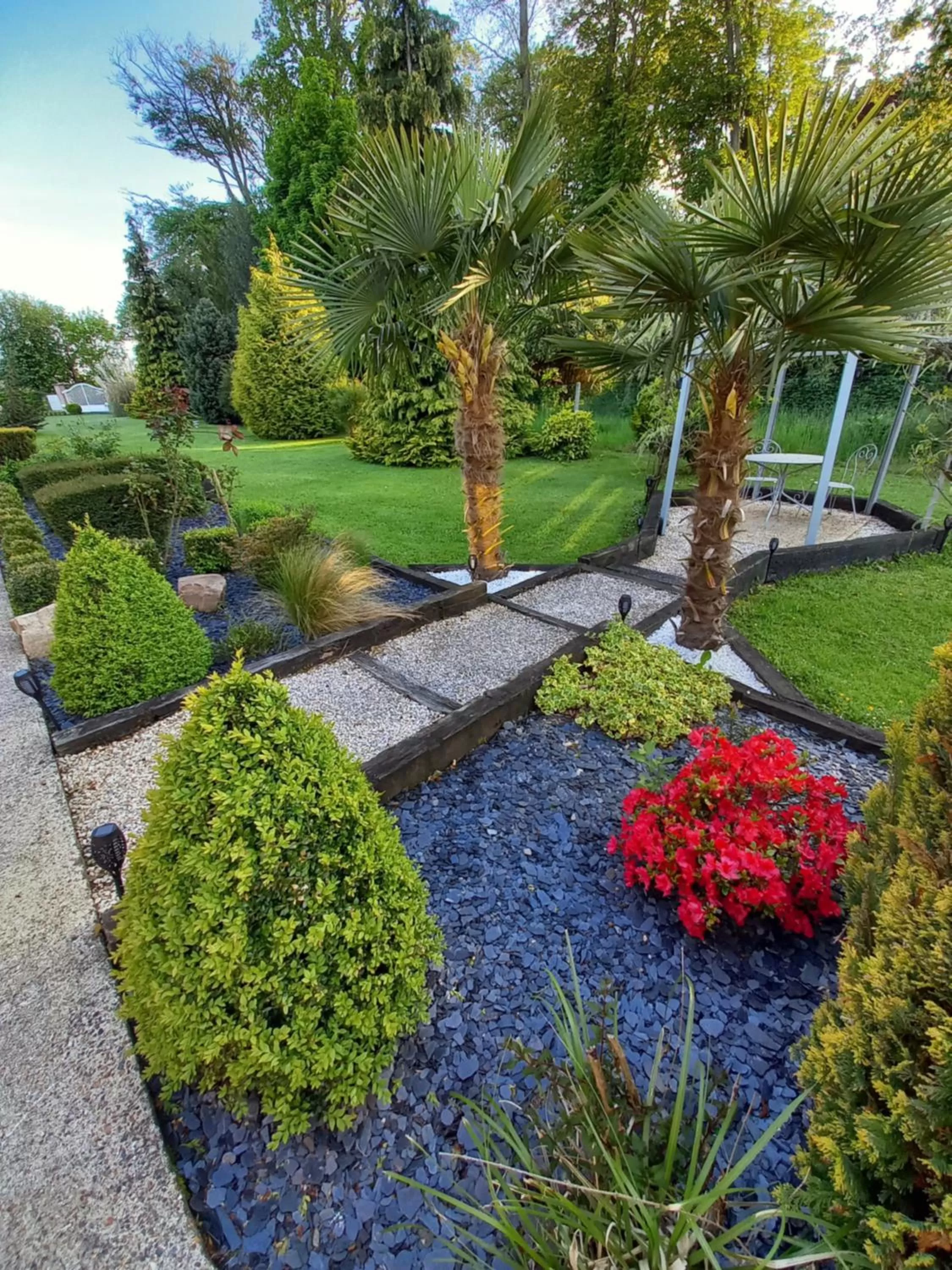 Garden in chambres et gites d'étretat