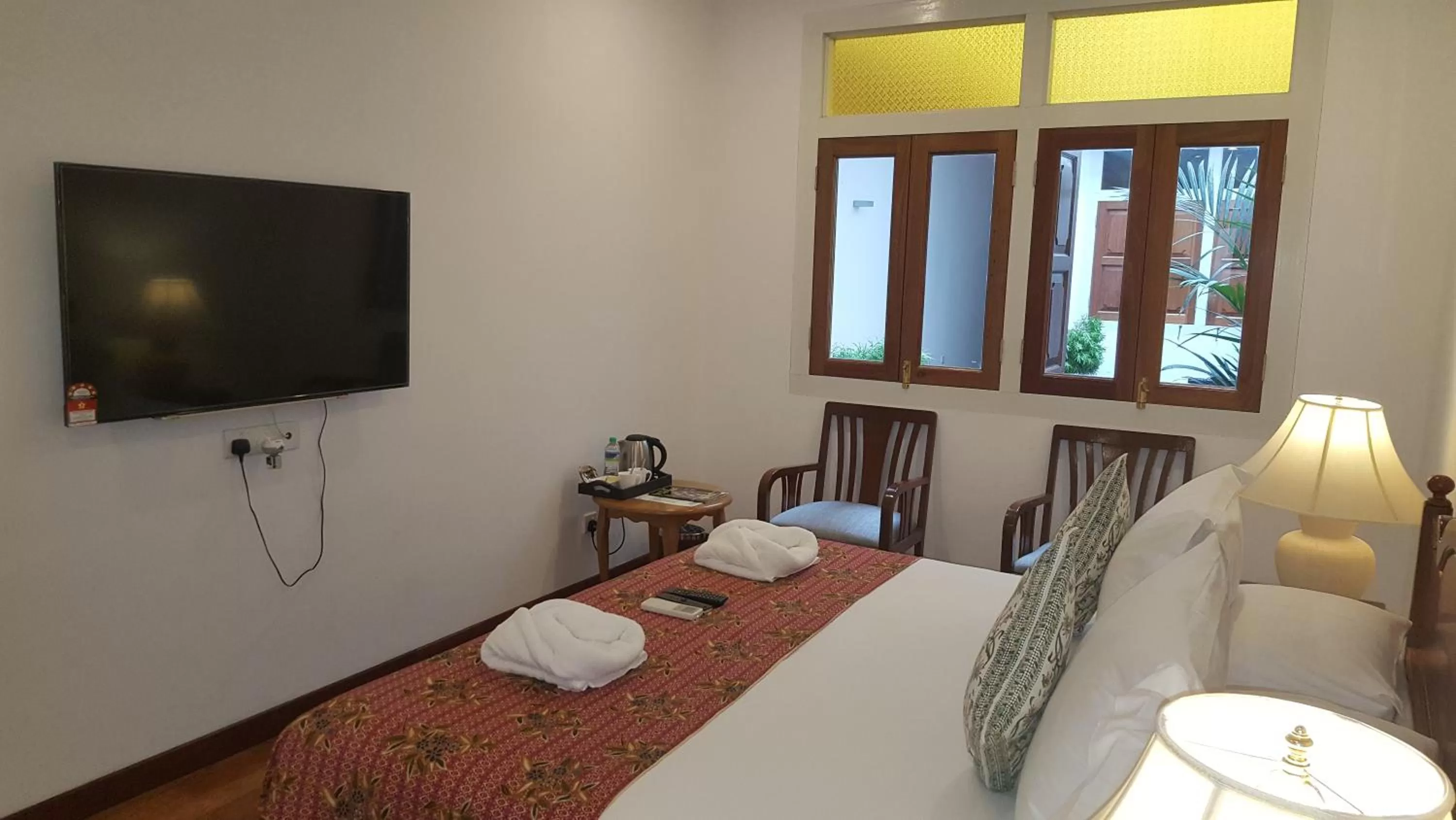 Bed in Heeren Straits Hotel