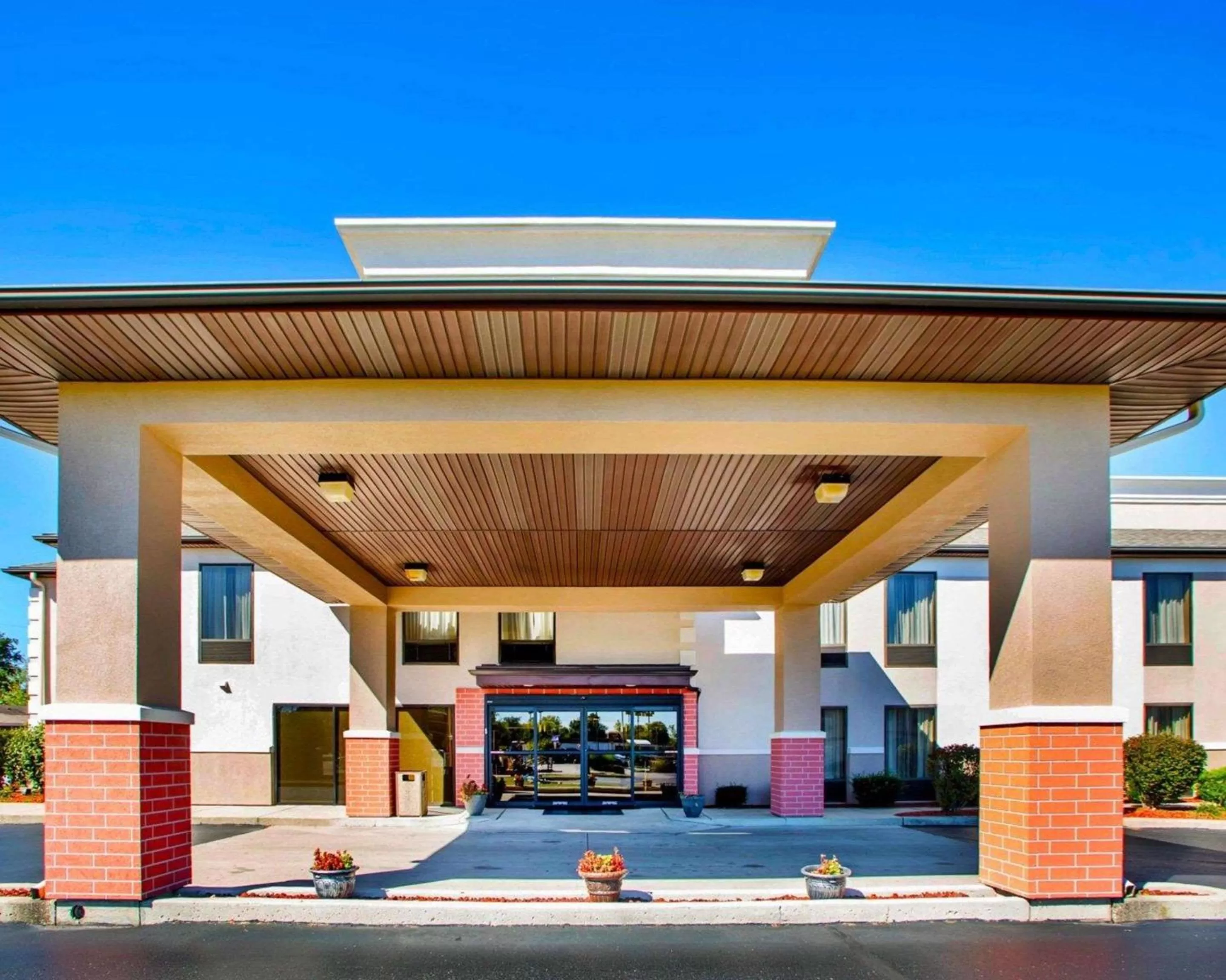 Property building in Comfort Inn Dayton - Huber Heights