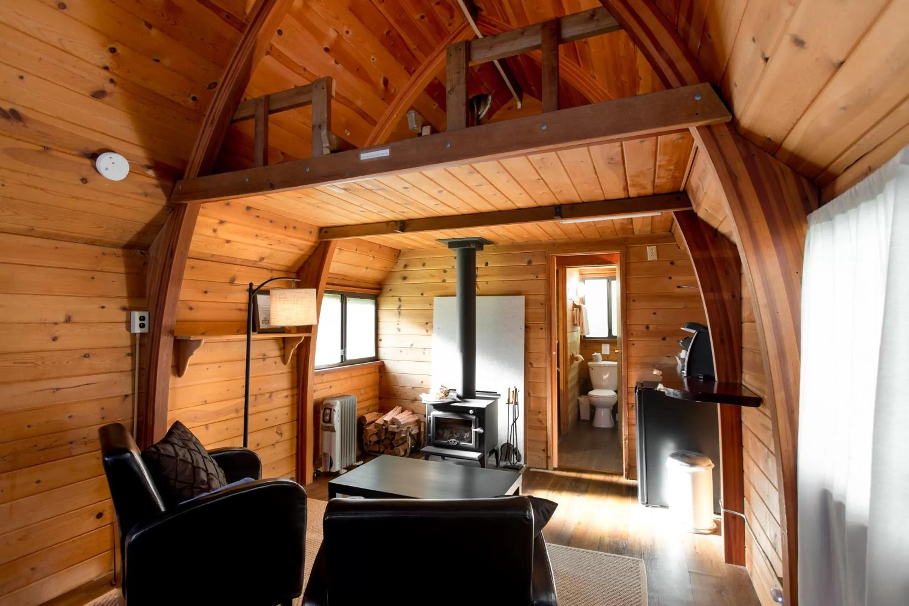 Bathroom, Seating Area in Backeddy Resort and Marina