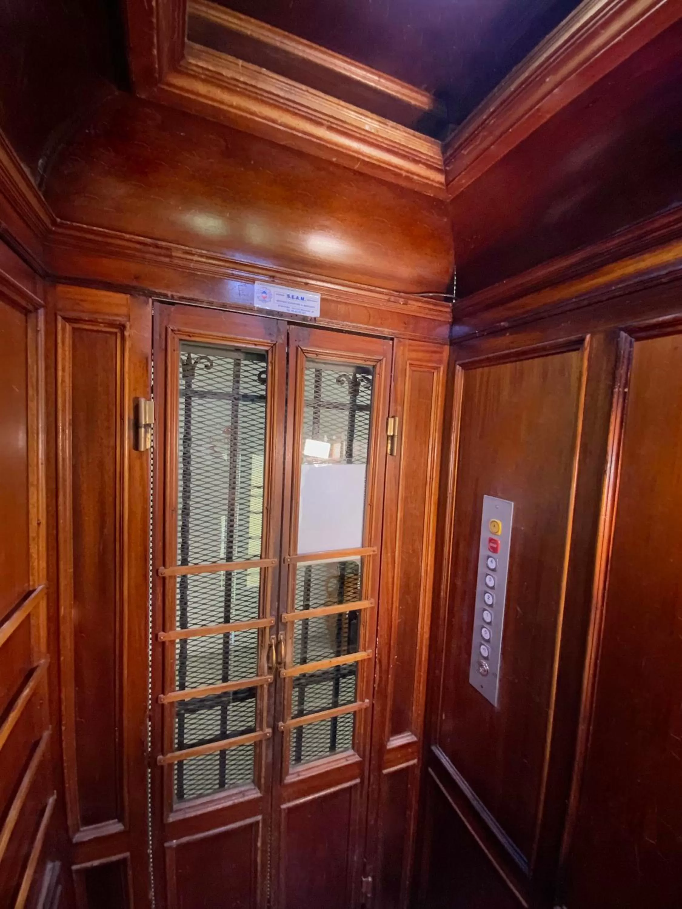 acessibility in Roma Resort Colosseum