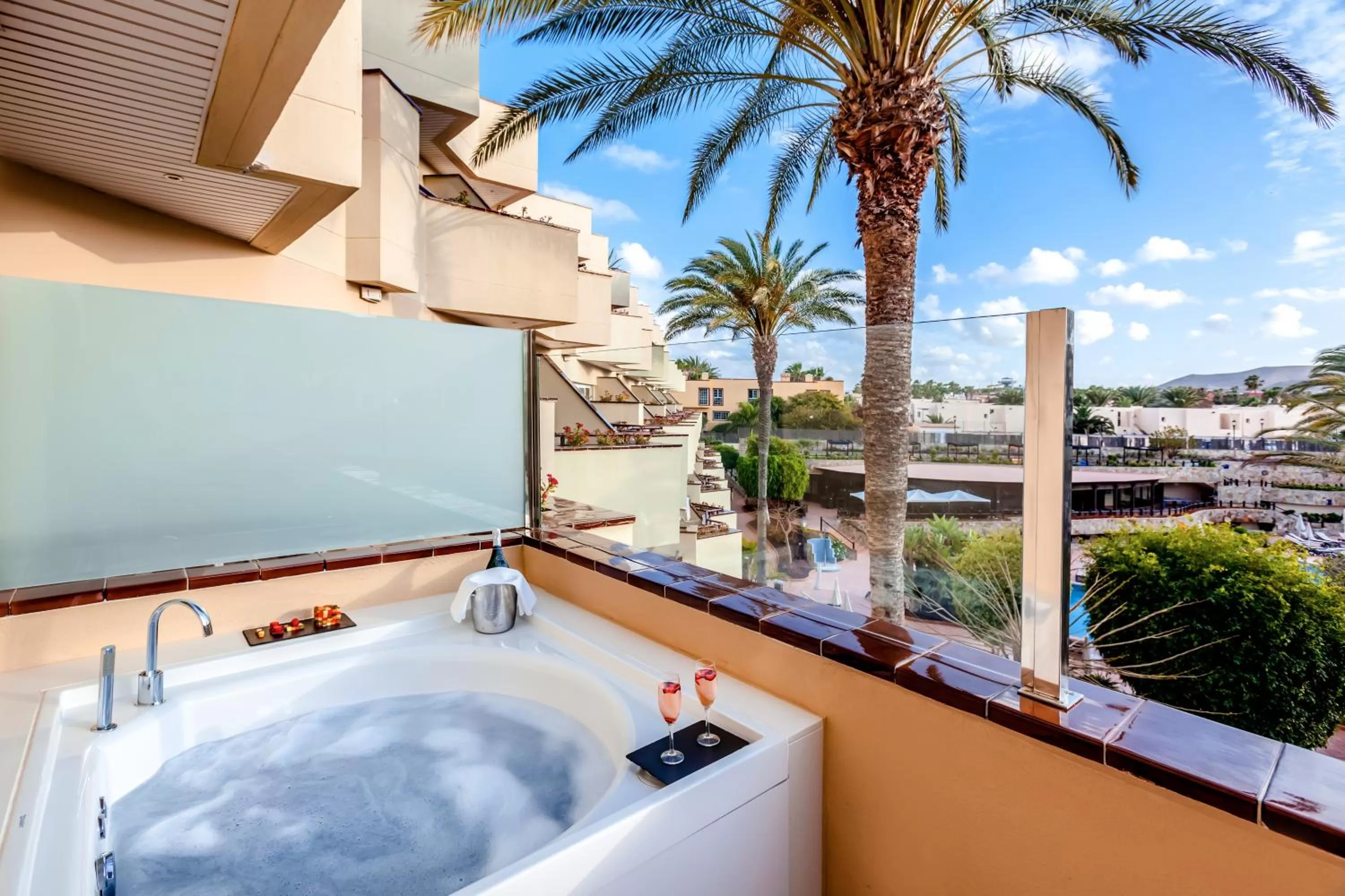 Suite with Hot Tub in Barceló Corralejo Bay - Adults Only