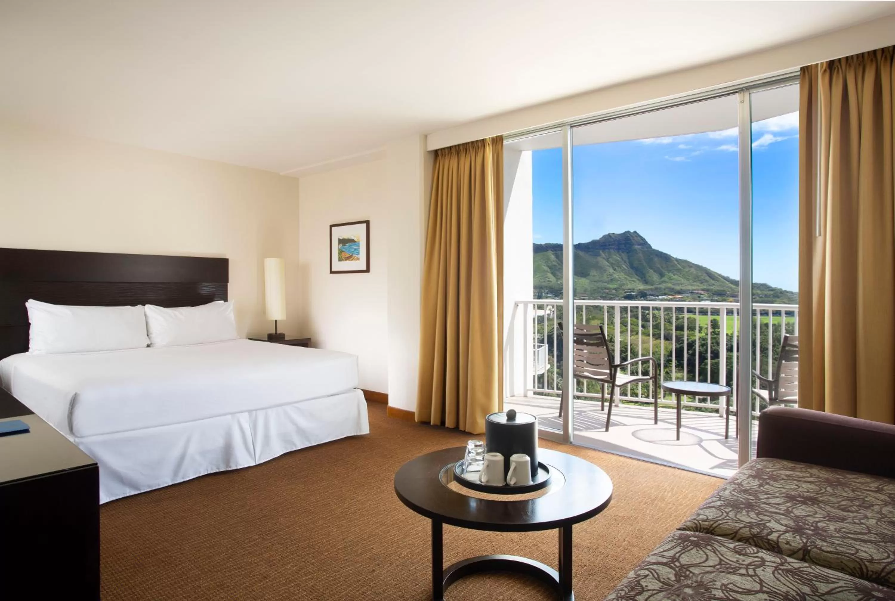 Nearby landmark, Bed in Park Shore Waikiki