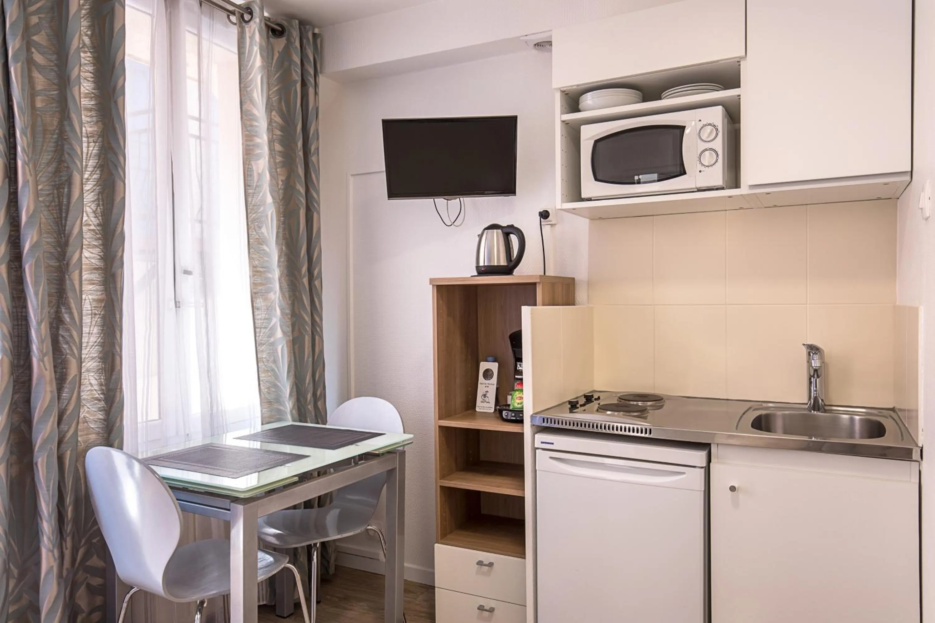 Kitchen or kitchenette in Hotel De L'Horloge