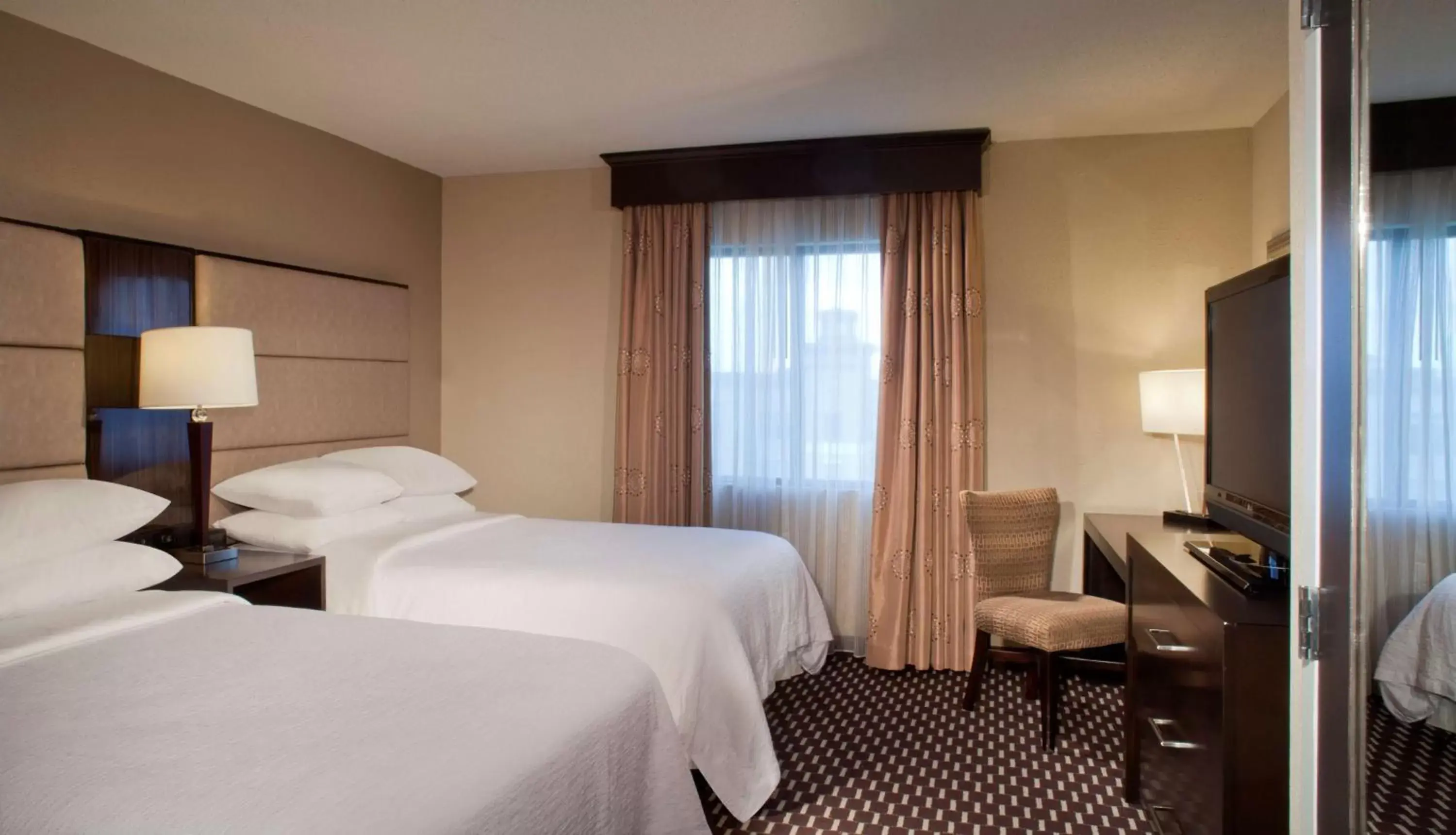Corner Suite with Two Double Beds - Non-Smoking in Embassy Suites by Hilton Houston Near the Galleria Corner Suite with Two Double Beds - Non-Smoking in Embassy Suites by Hilton Houston Near the Galleria