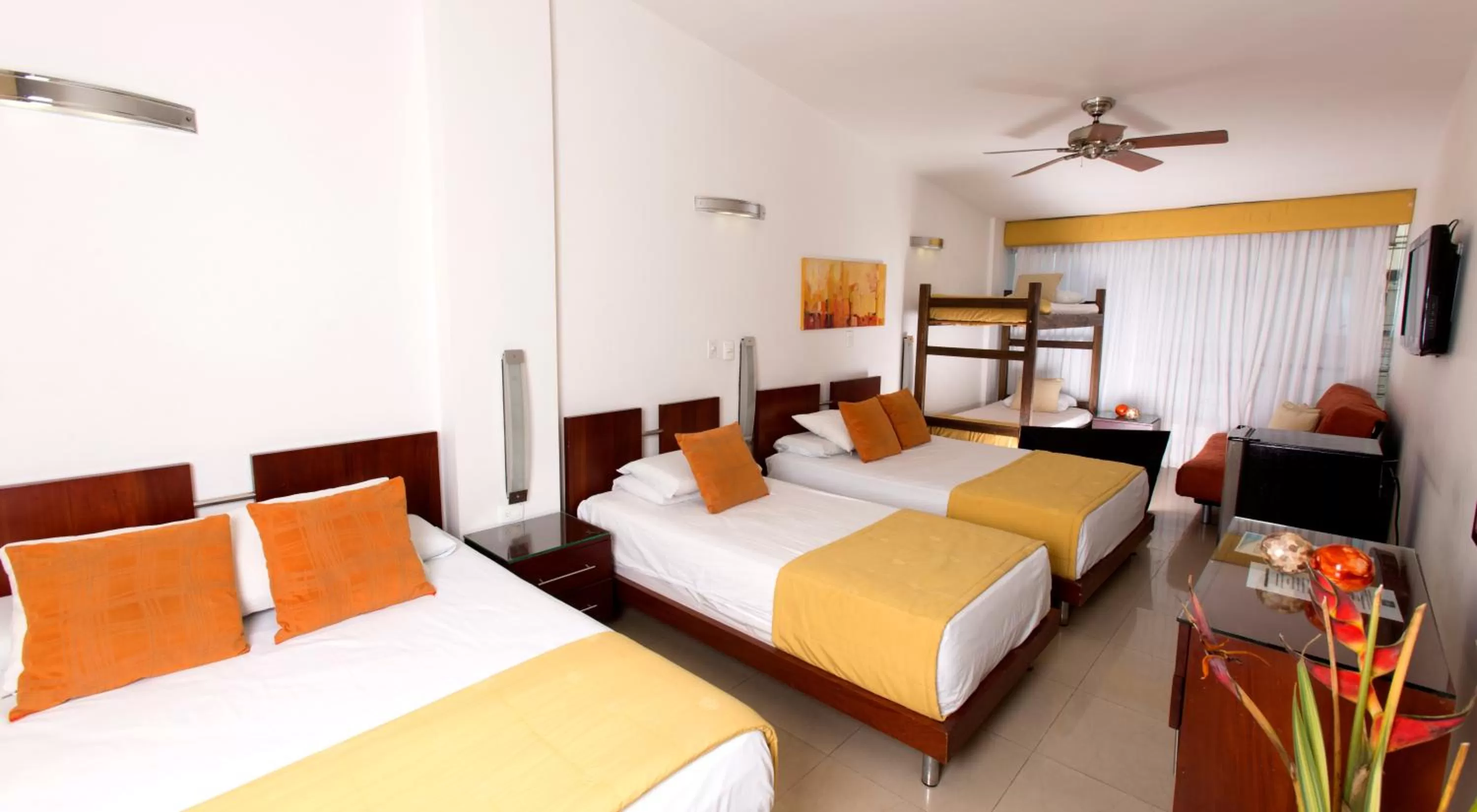 Photo of the whole room, Bed in Atlantis Plaza Hotel Cúcuta