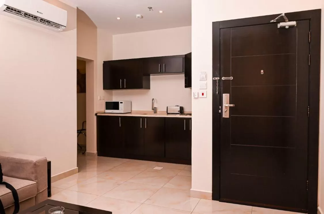 Kitchen or kitchenette, Kitchen/Kitchenette in The Artisan Hotel-Suits