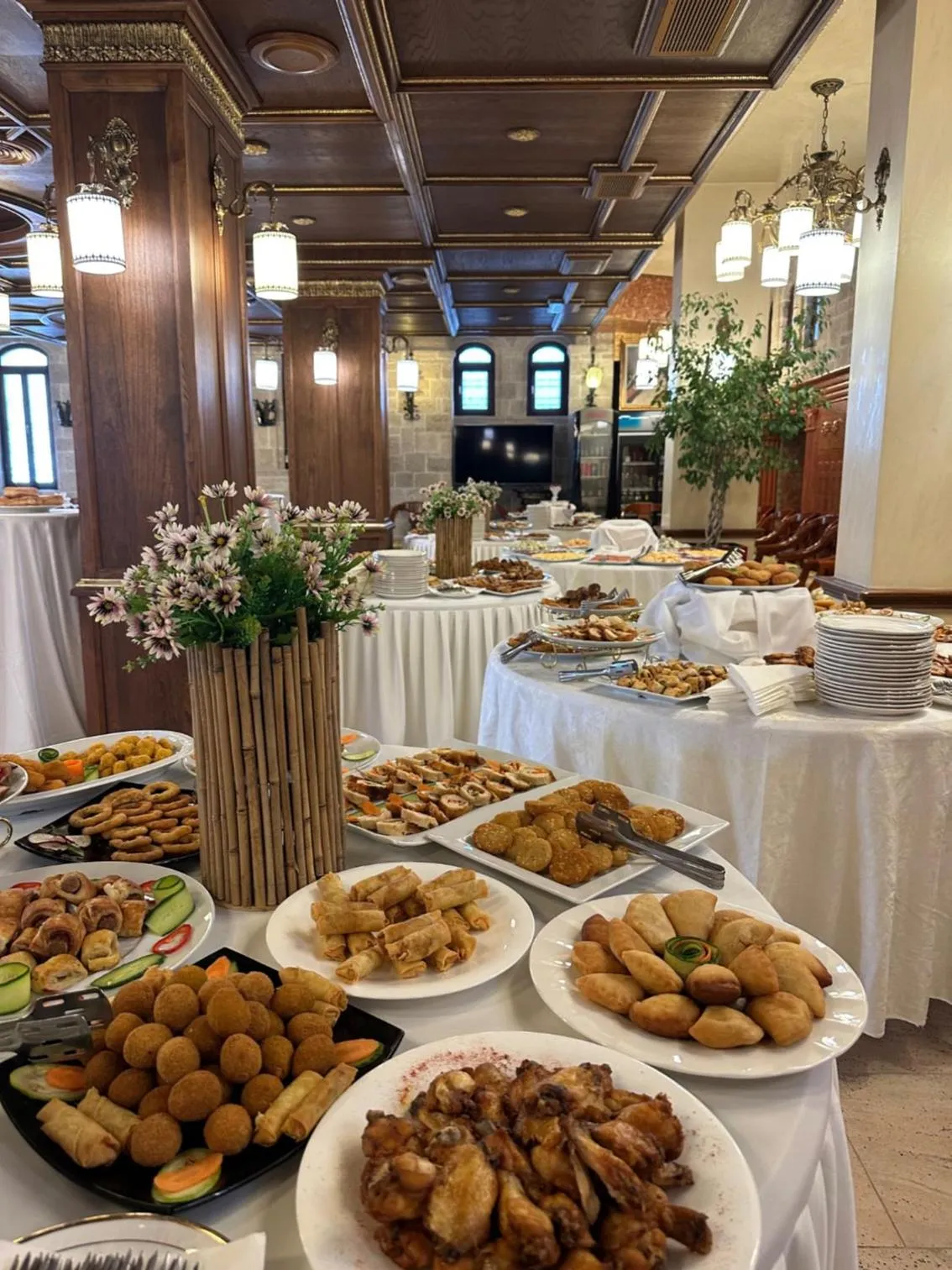 Food in Dinasty Hotel