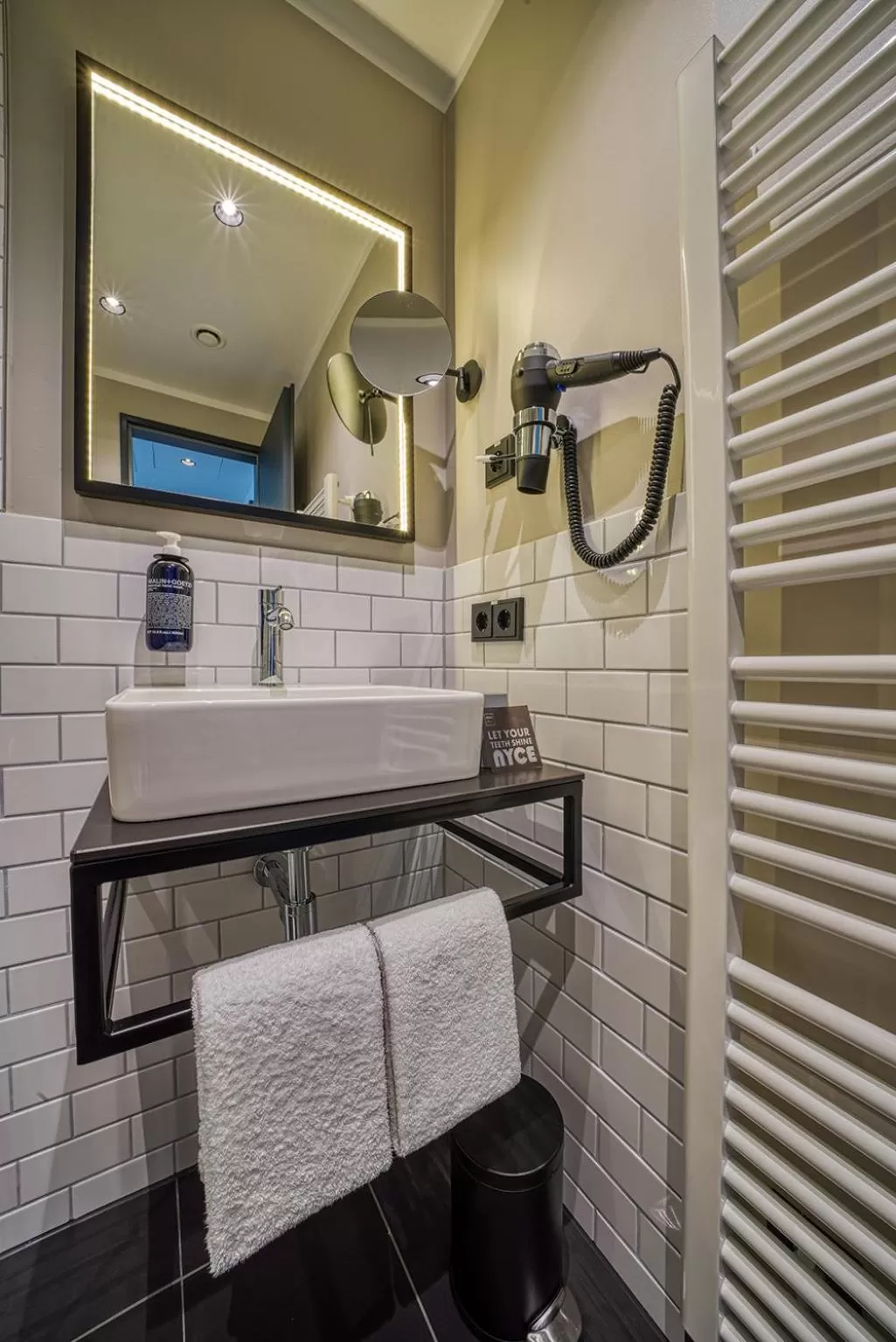 Bathroom in NYCE Hotel Hannover