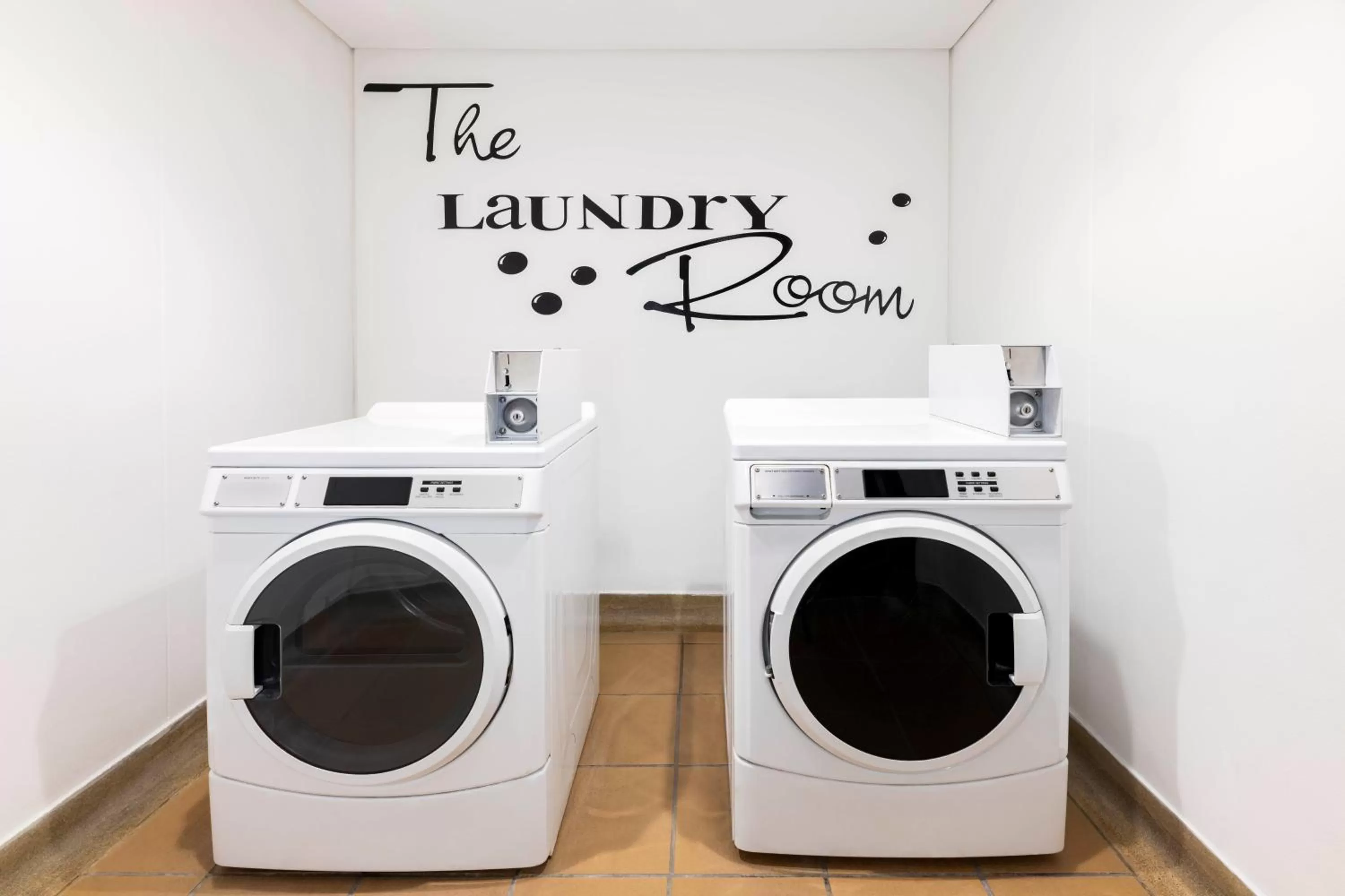laundry in Courtyard by Marriott Bogota Airport