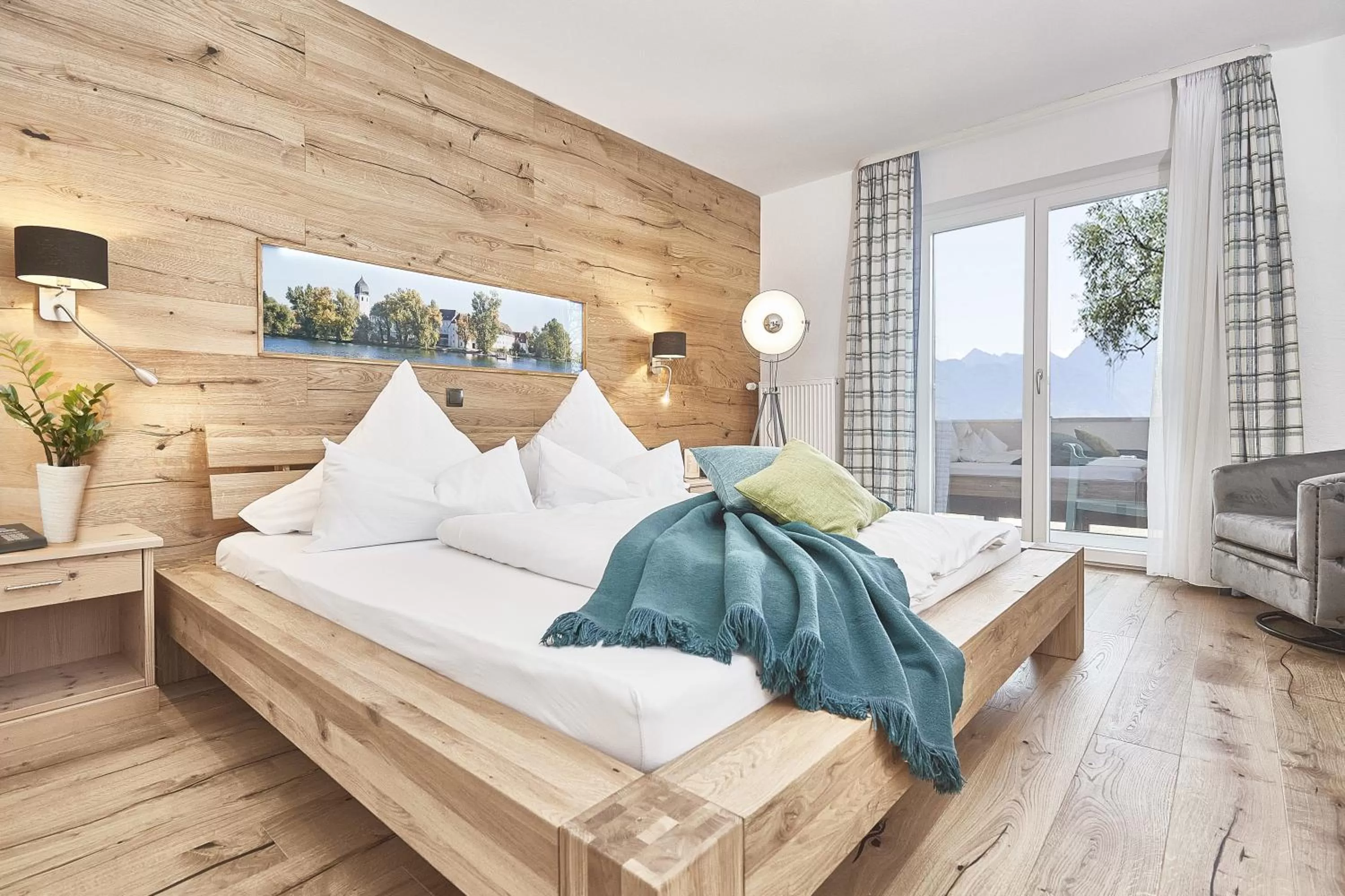 Photo of the whole room, Bed in Zum Fischer am See ***S