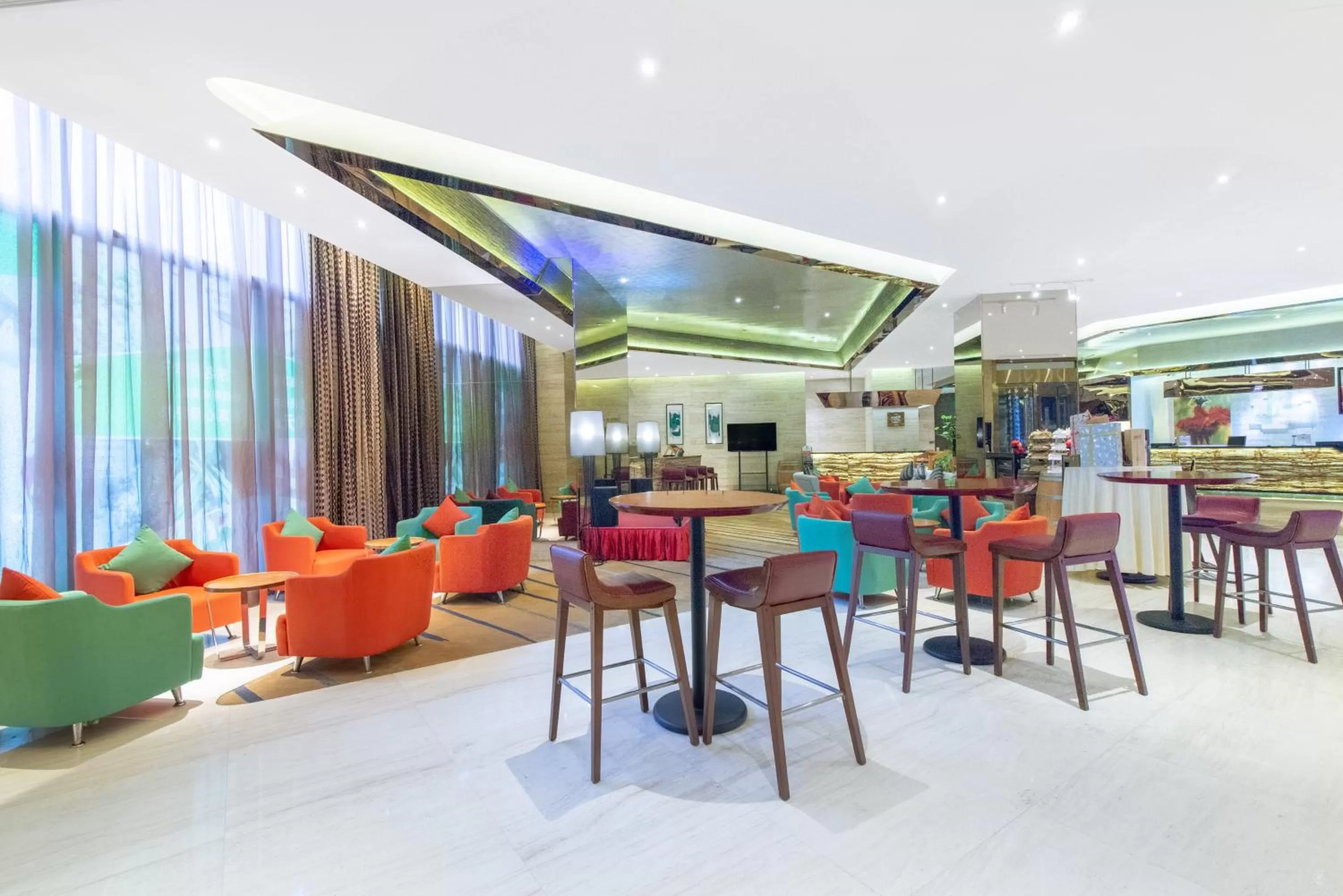 Property building in Holiday Inn Shanghai Songjiang by IHG - Miaoqian Street