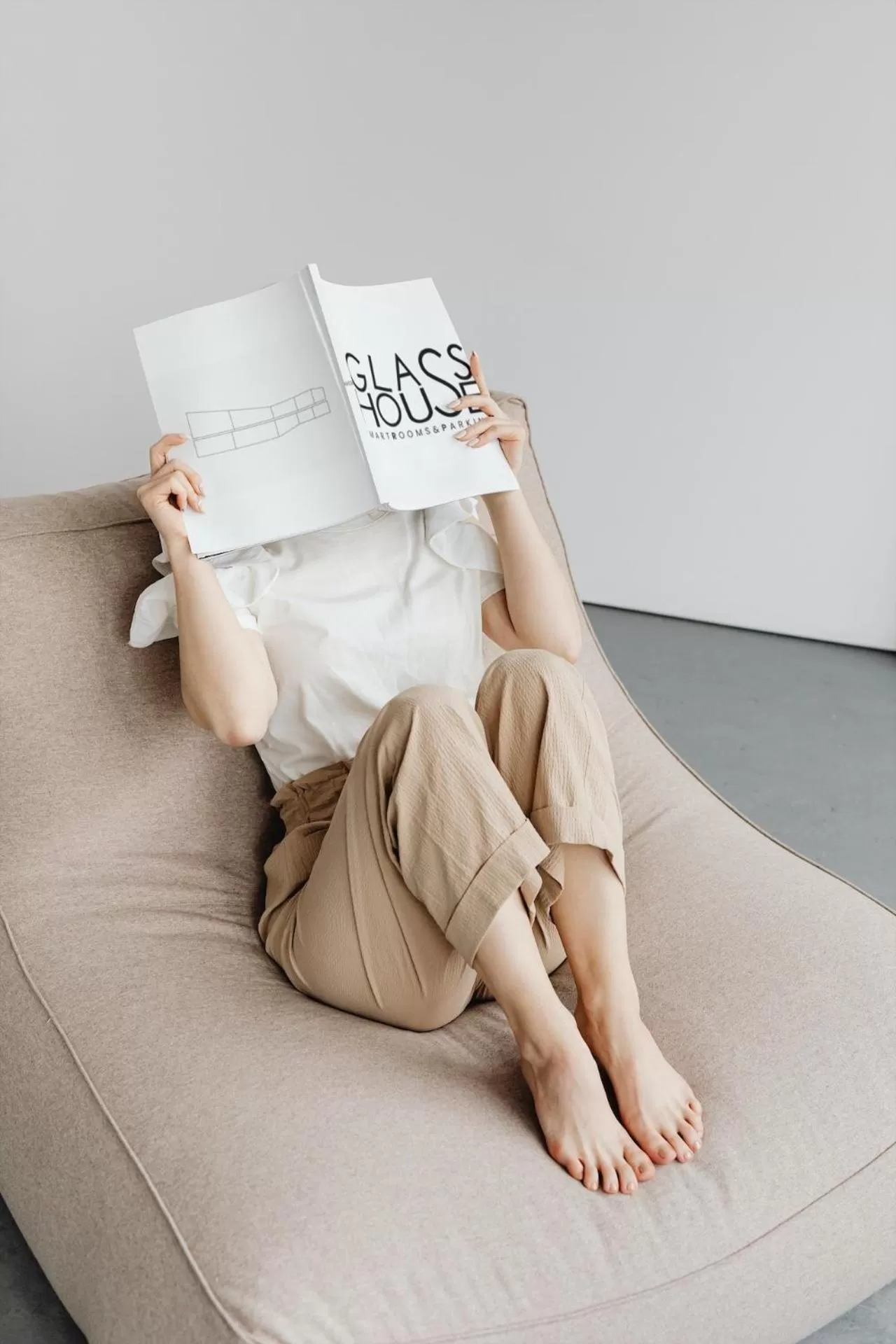 Bedroom in Glass House - Smart Rooms & Parking