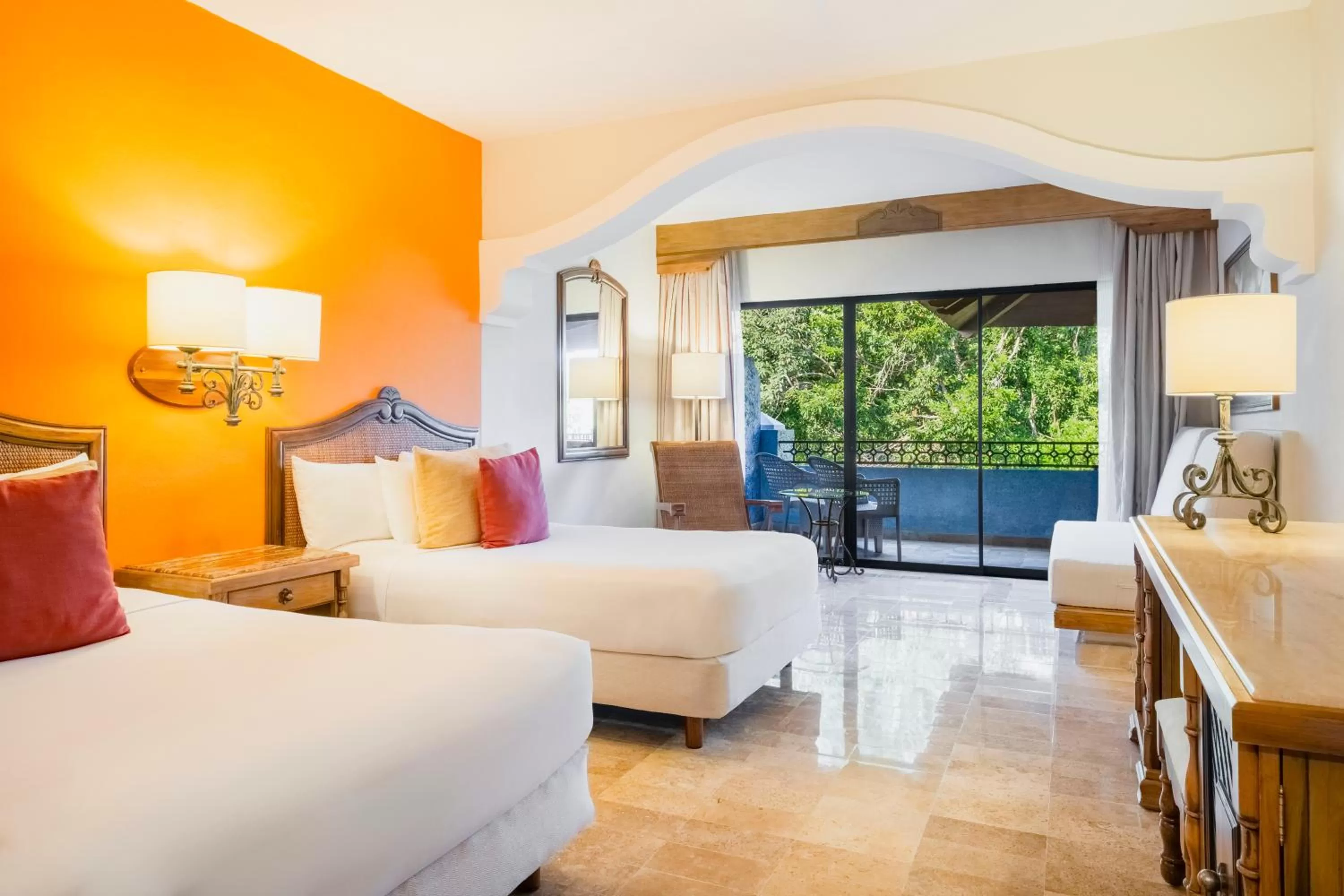 Junior Suite Near Pool (1 Adult + 1 Child)    in Iberostar Waves Paraíso Beach - All Inclusive