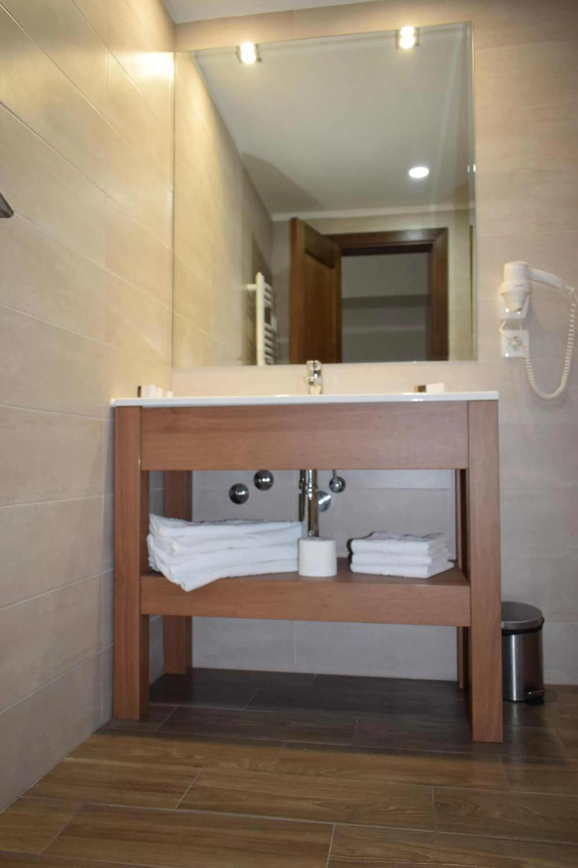 Photo of the whole room in Hotel Regal