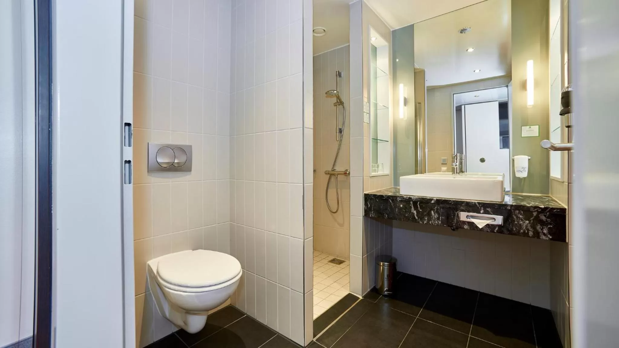Bathroom in Holiday Inn Berlin Airport - Conference Centre by IHG