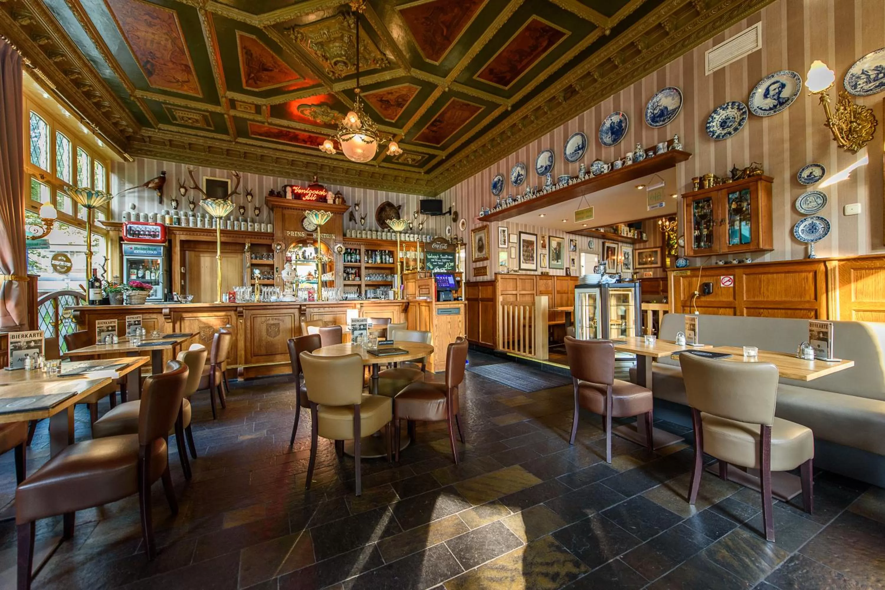 Property building, Restaurant/Places to Eat in BnB prins Hendrik Venlo