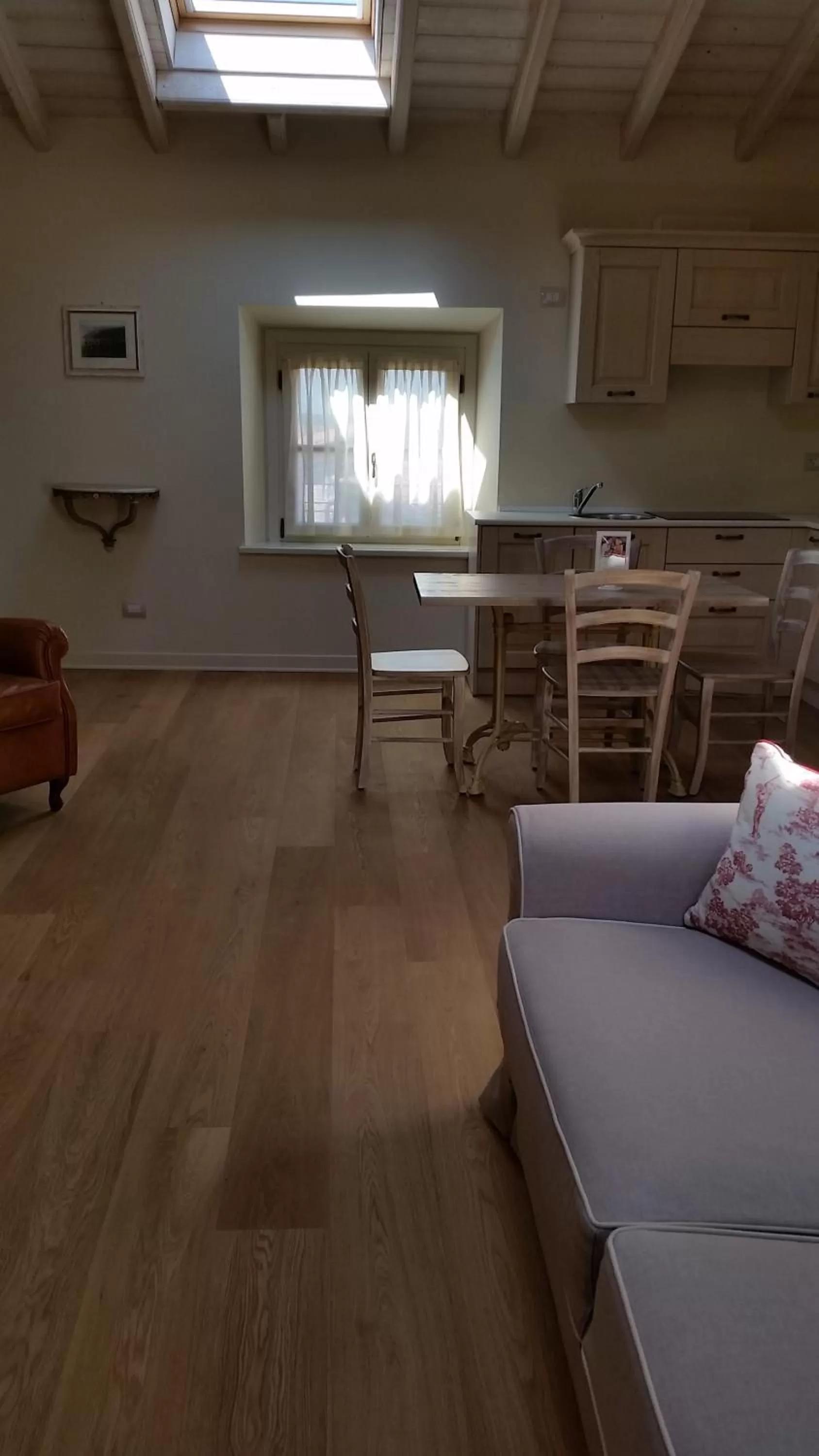 Photo of the whole room in Garda Apartments San Vigilio Golf