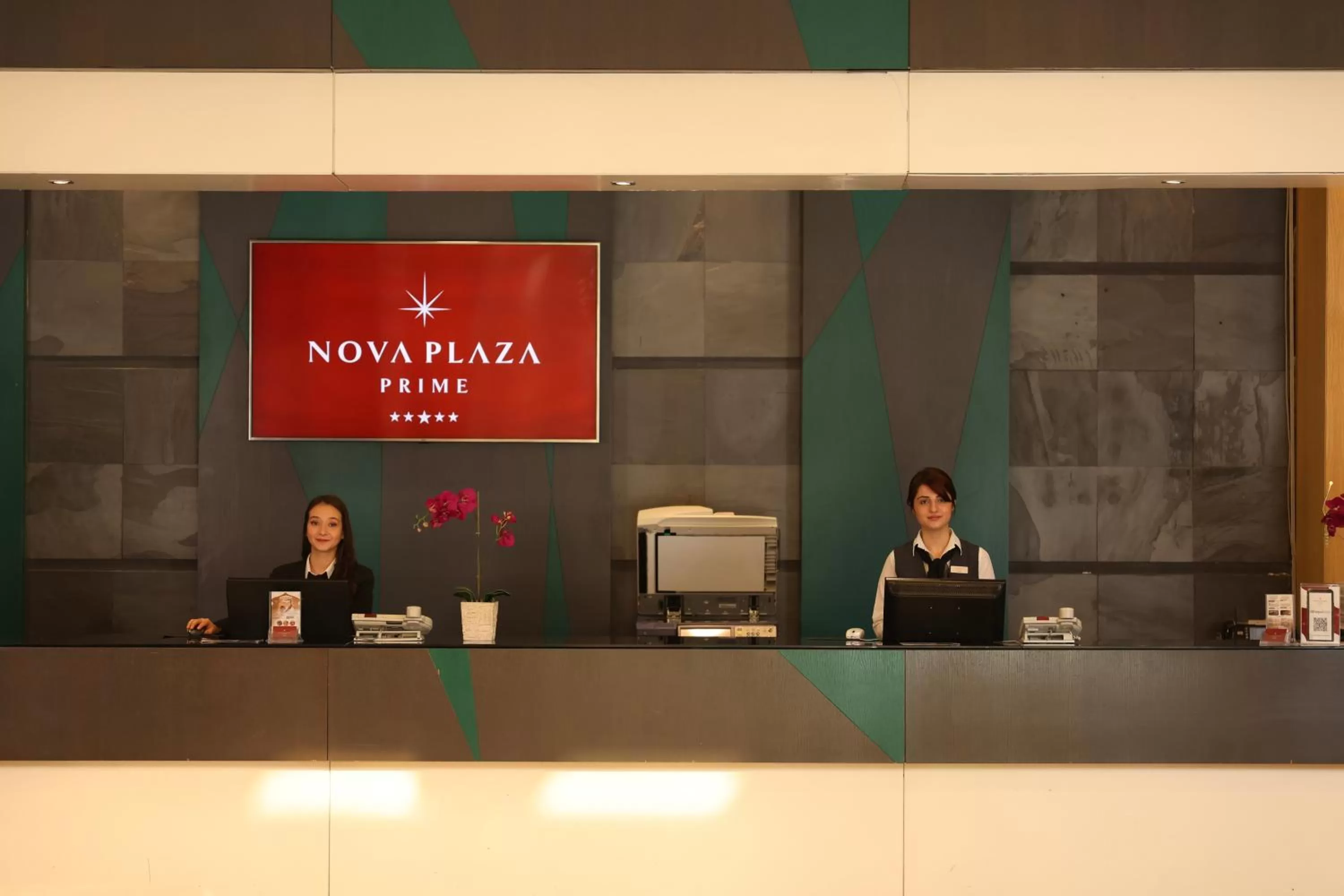 Lobby or reception in Nova Plaza Prime Hotel