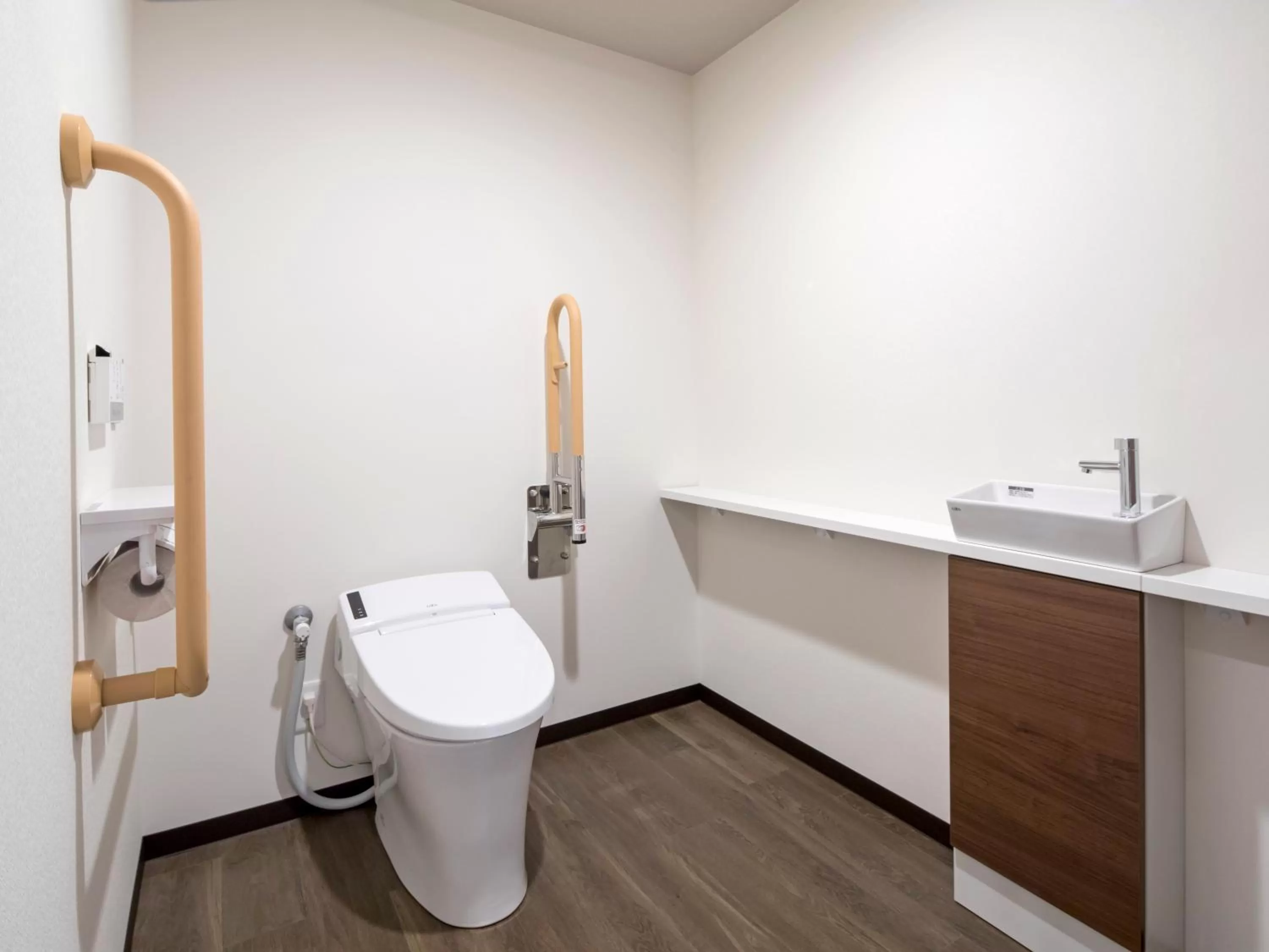 Photo of the whole room in HOTEL MYSTAYS Midosuji Honmachi