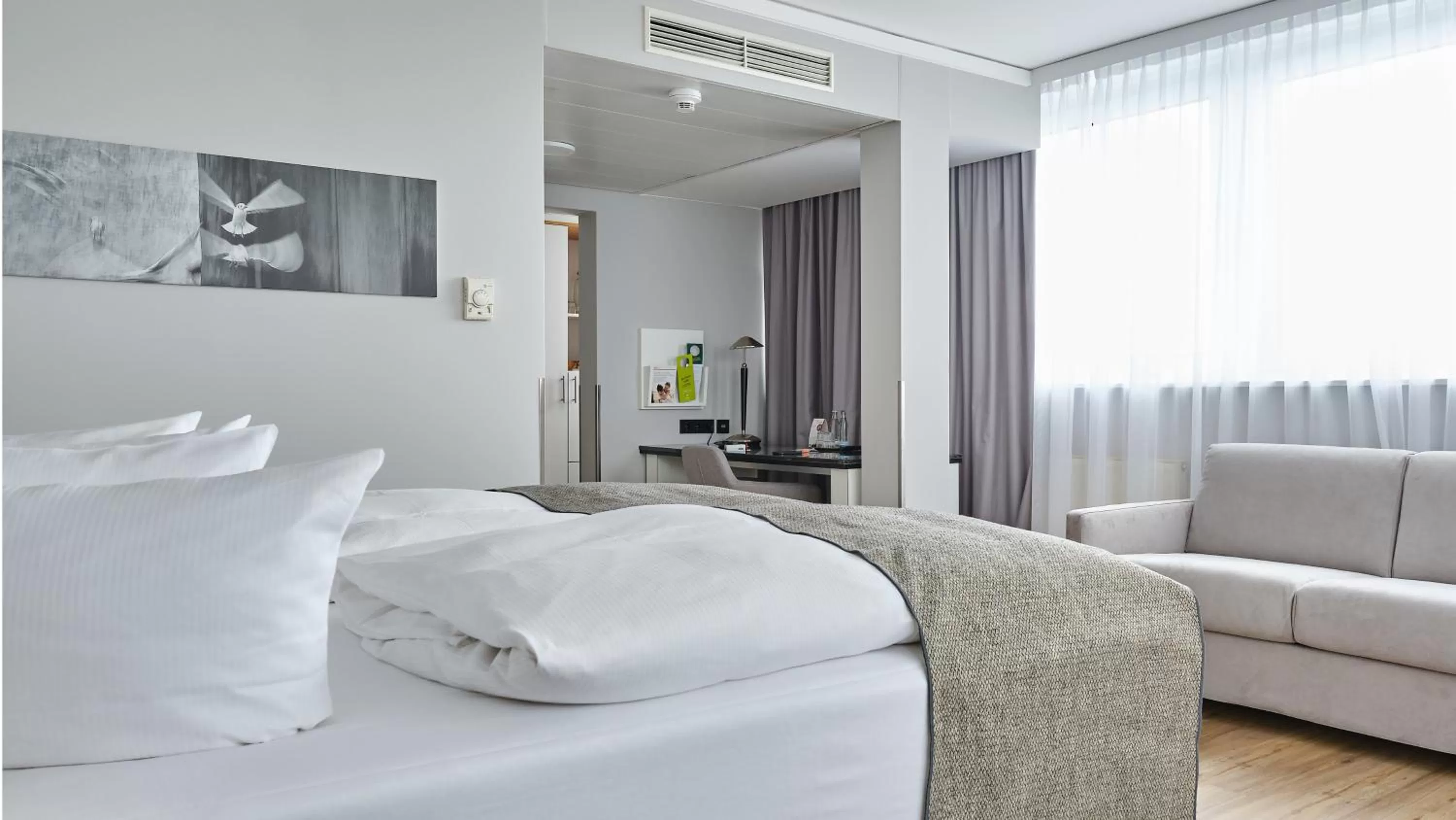 Photo of the whole room, Bed in Holiday Inn Berlin Airport - Conference Centre by IHG