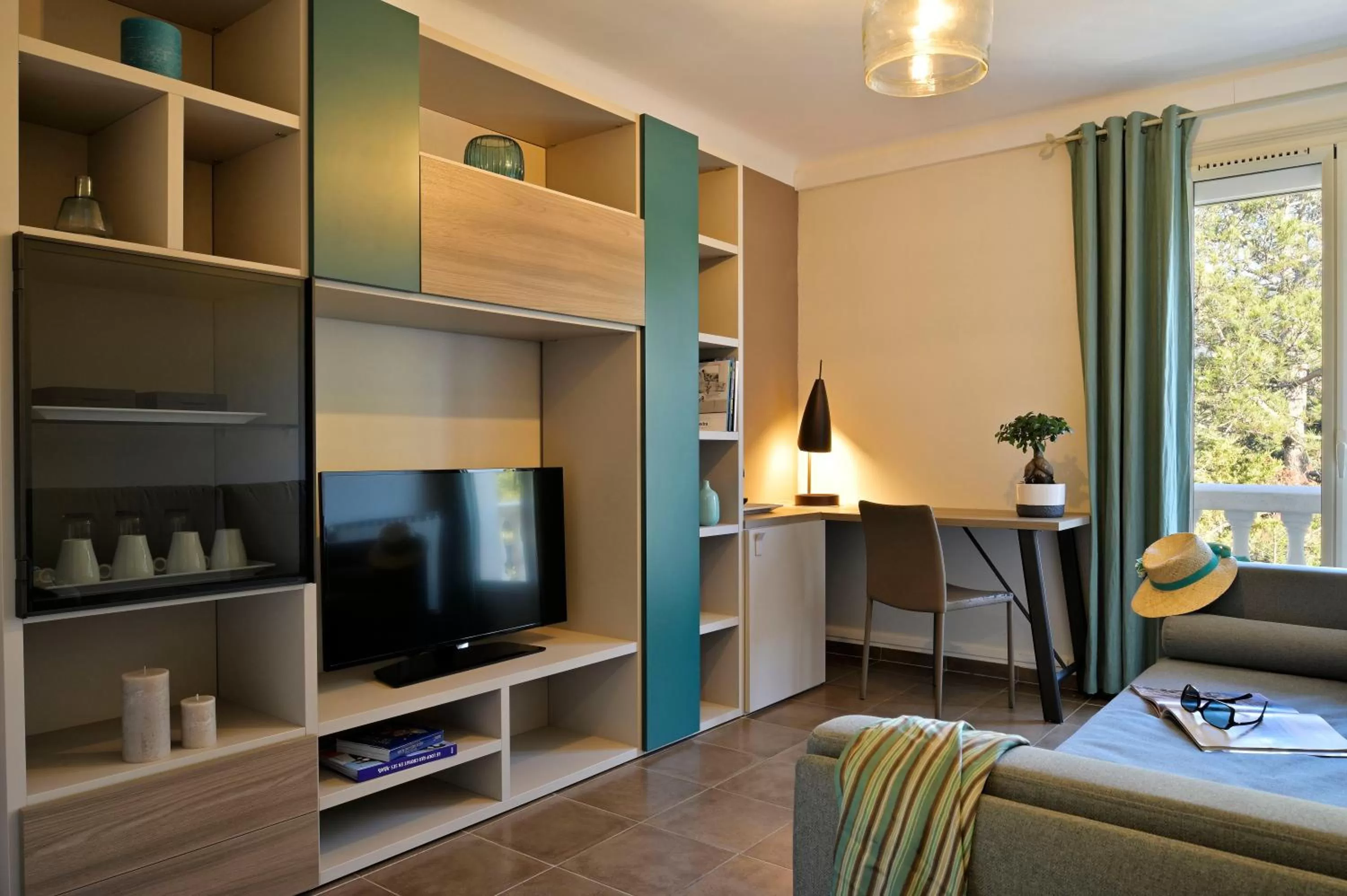 Communal lounge/ TV room in Hotel Bartaccia