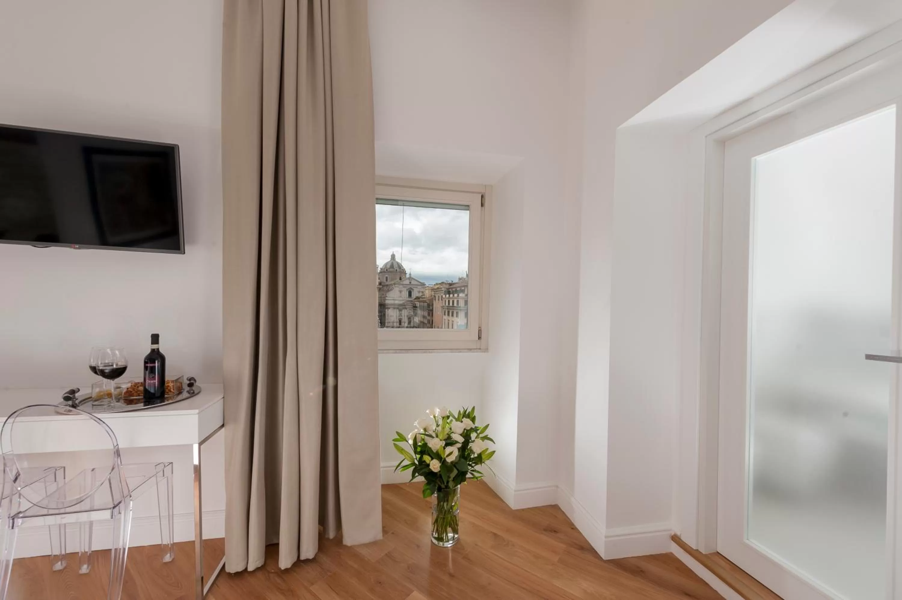 TV and multimedia in Argentina Residenza Style Hotel