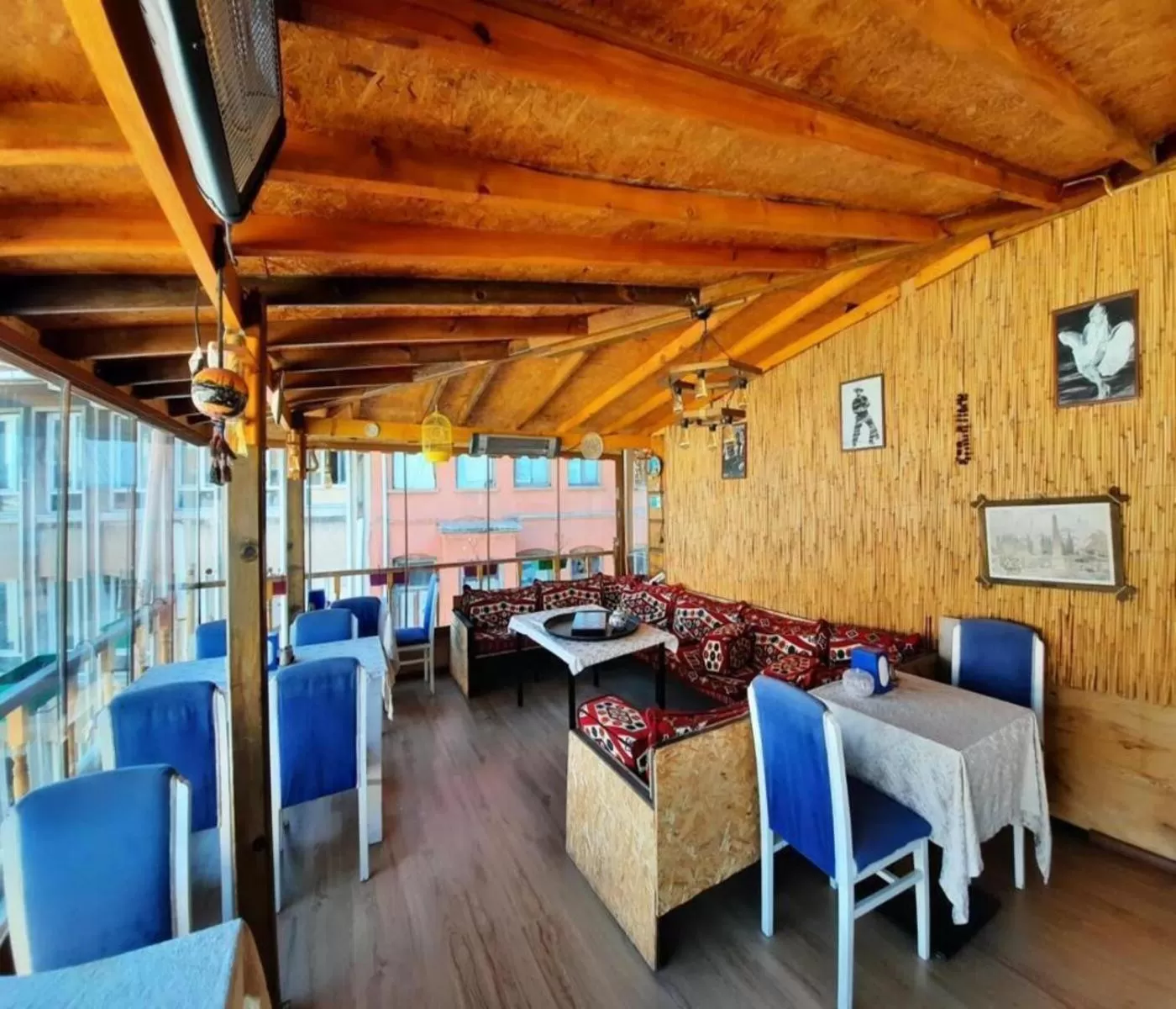 Balcony/Terrace, Restaurant/Places to Eat in Old City Family Hotel