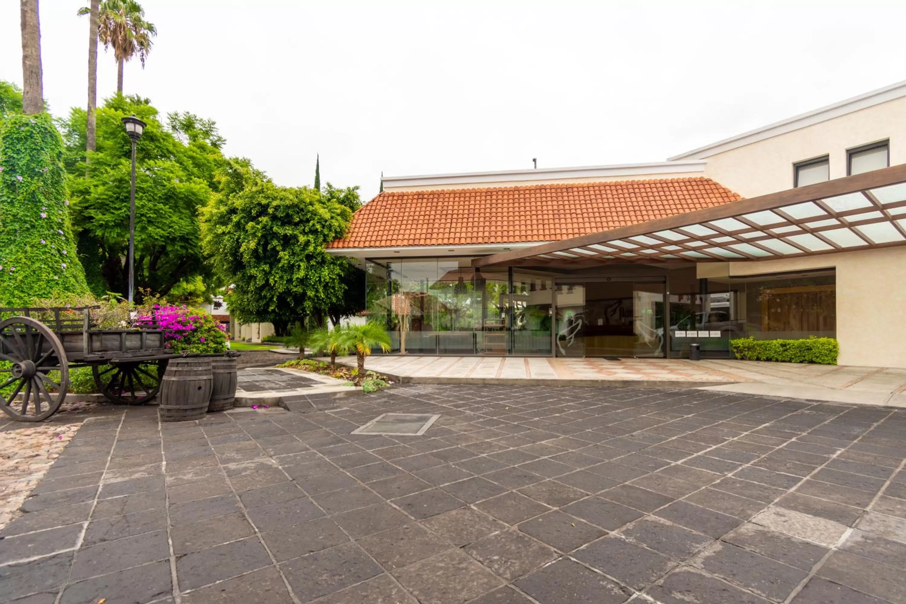 Decorative detail in Hotel Flamingo Inn