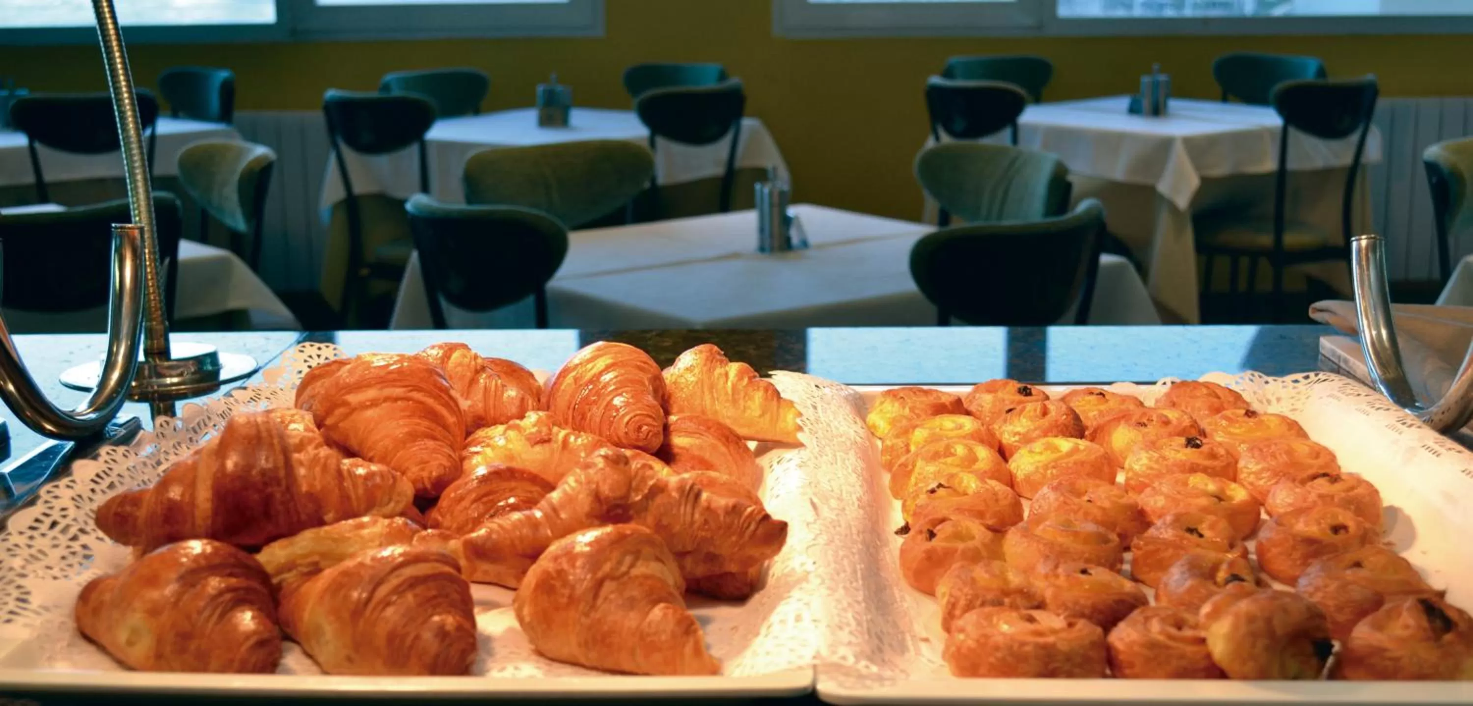 Buffet breakfast in KAKTUS Hotel Benikaktus