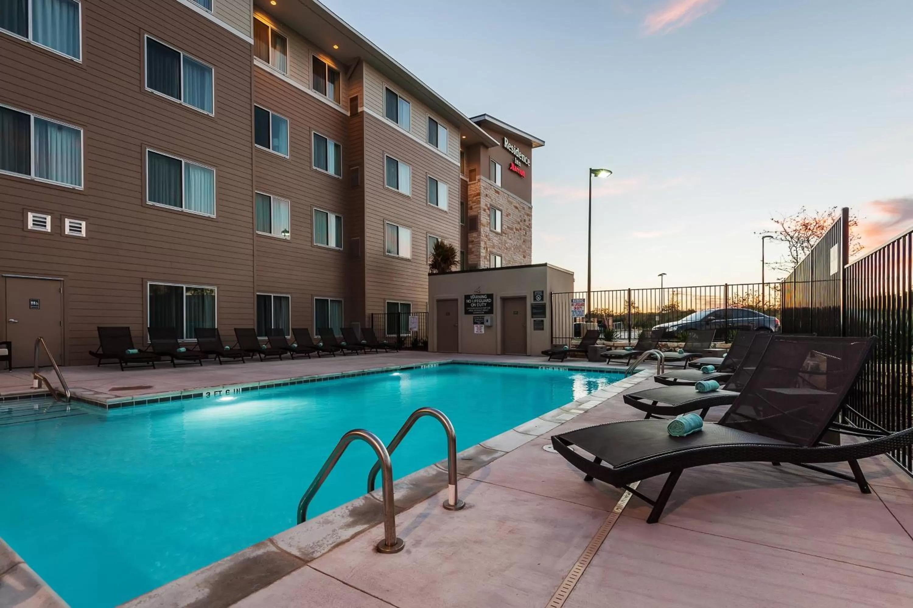 Swimming pool in Residence Inn by Marriott Austin Airport