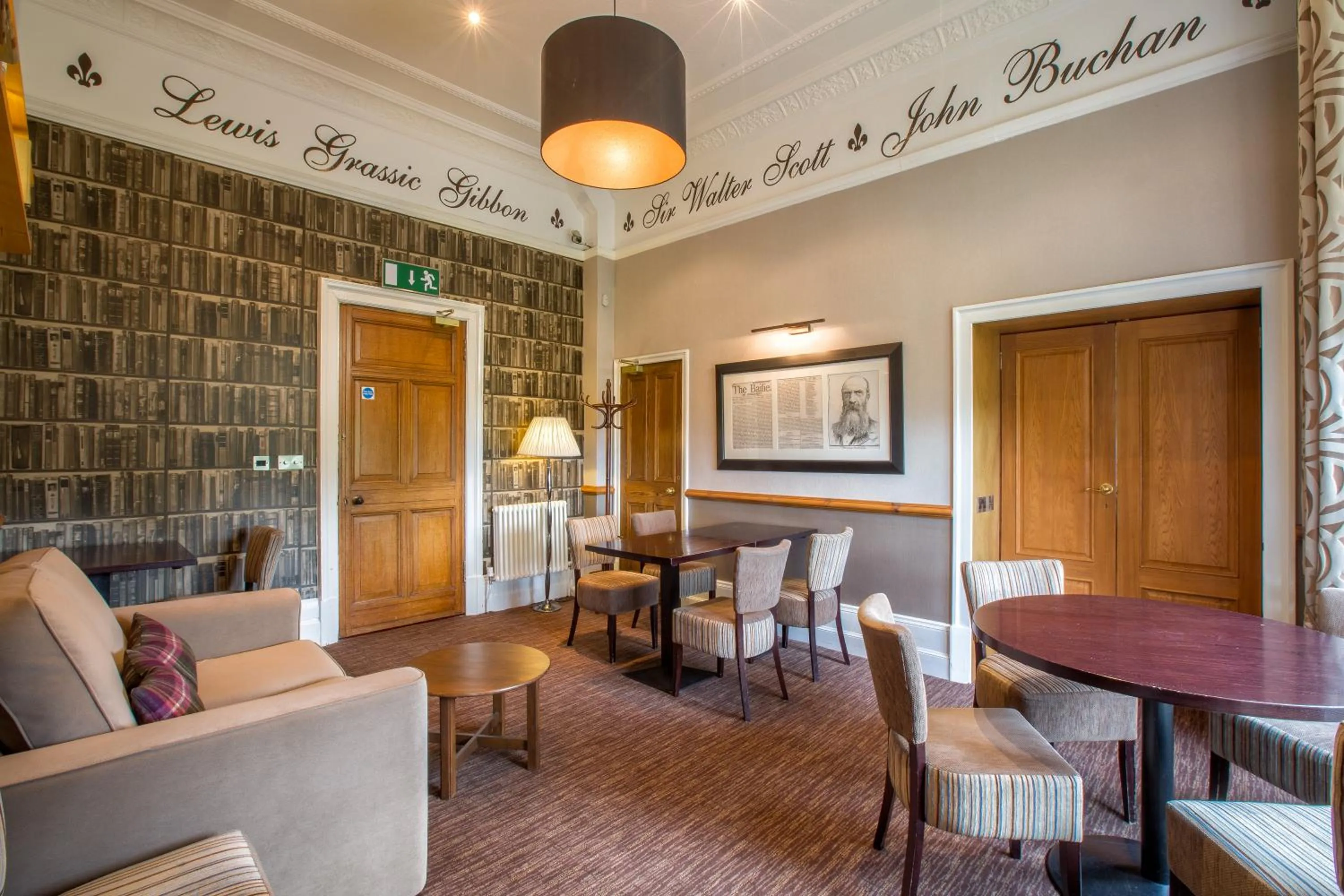 Lounge or bar in Sherbrooke Castle Hotel