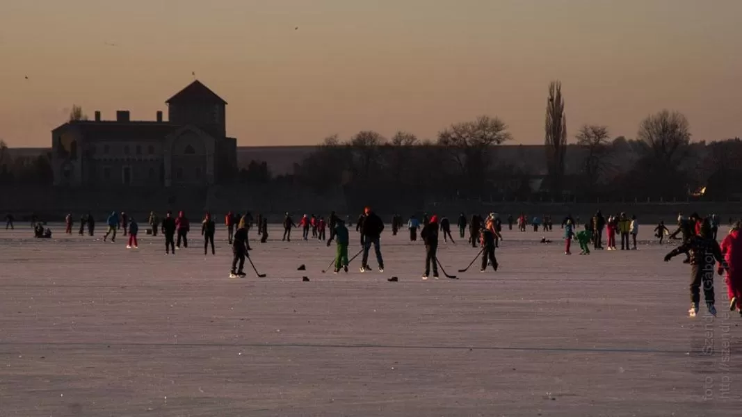 Sirály Panzió Tópart