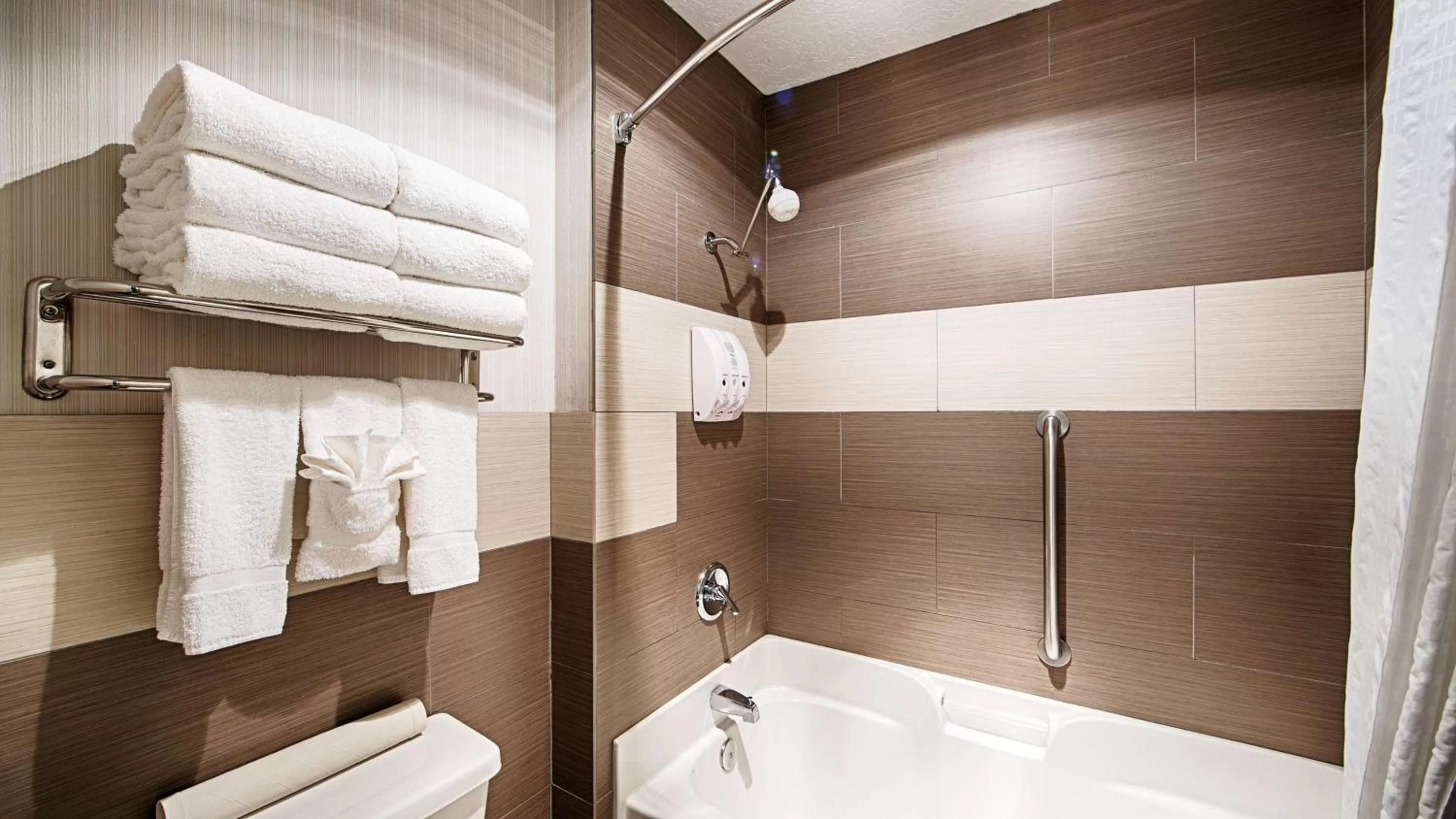 King Suite - Non-Smoking - Not Pet Friendly in Best Western Corvallis