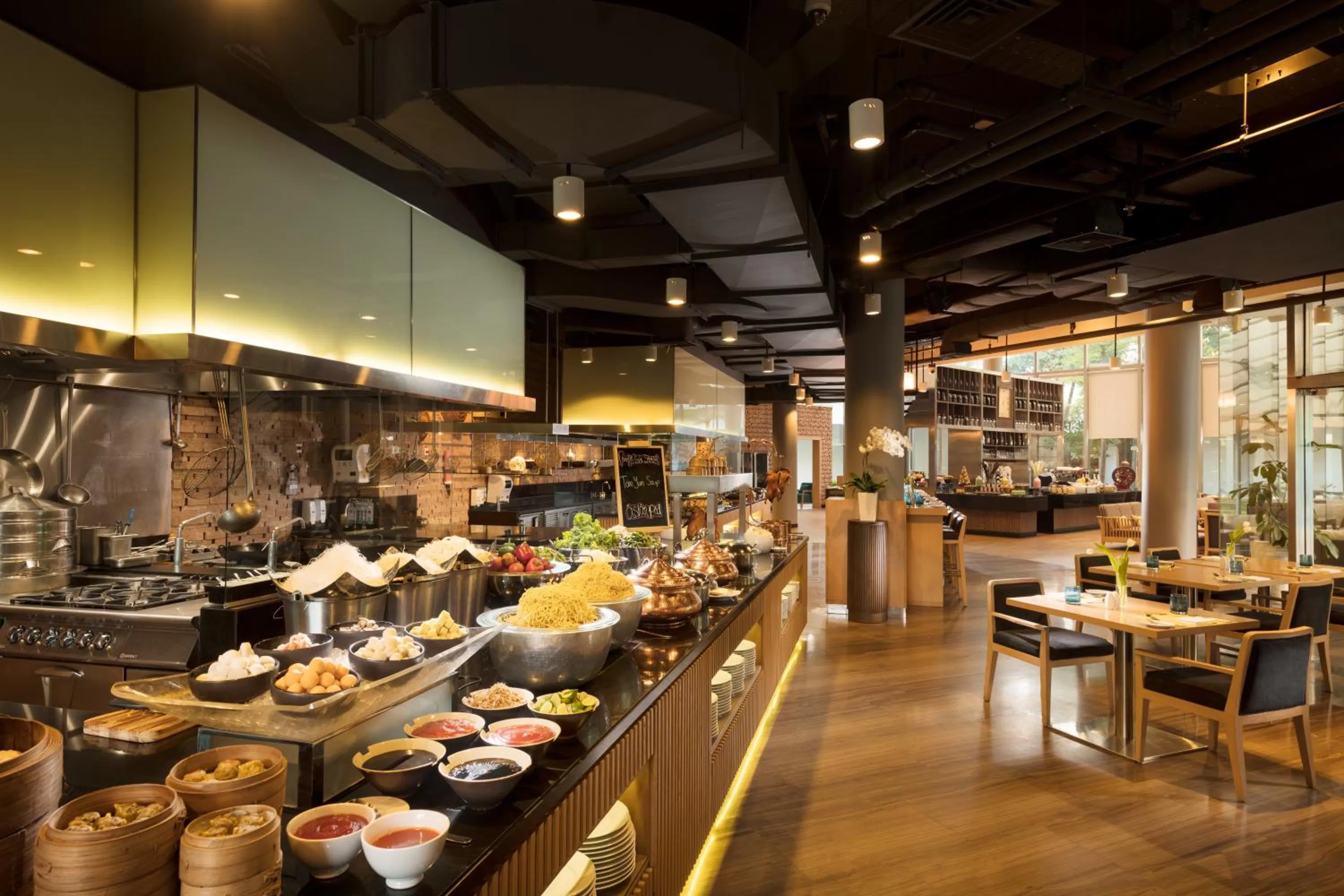 Restaurant/places to eat in DoubleTree by Hilton Jakarta - Diponegoro