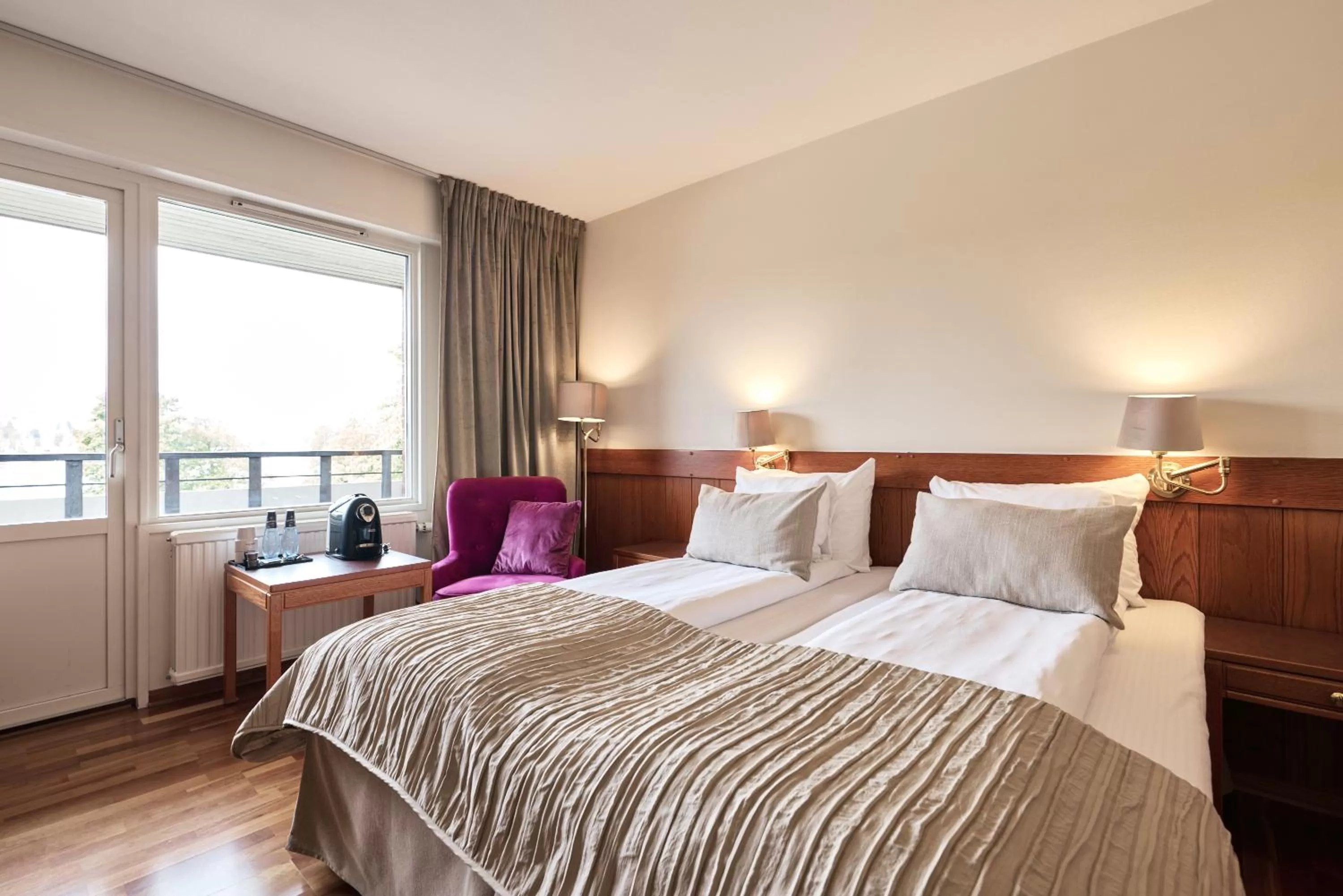 Property building, Bed in First Hotel Bengtsfors