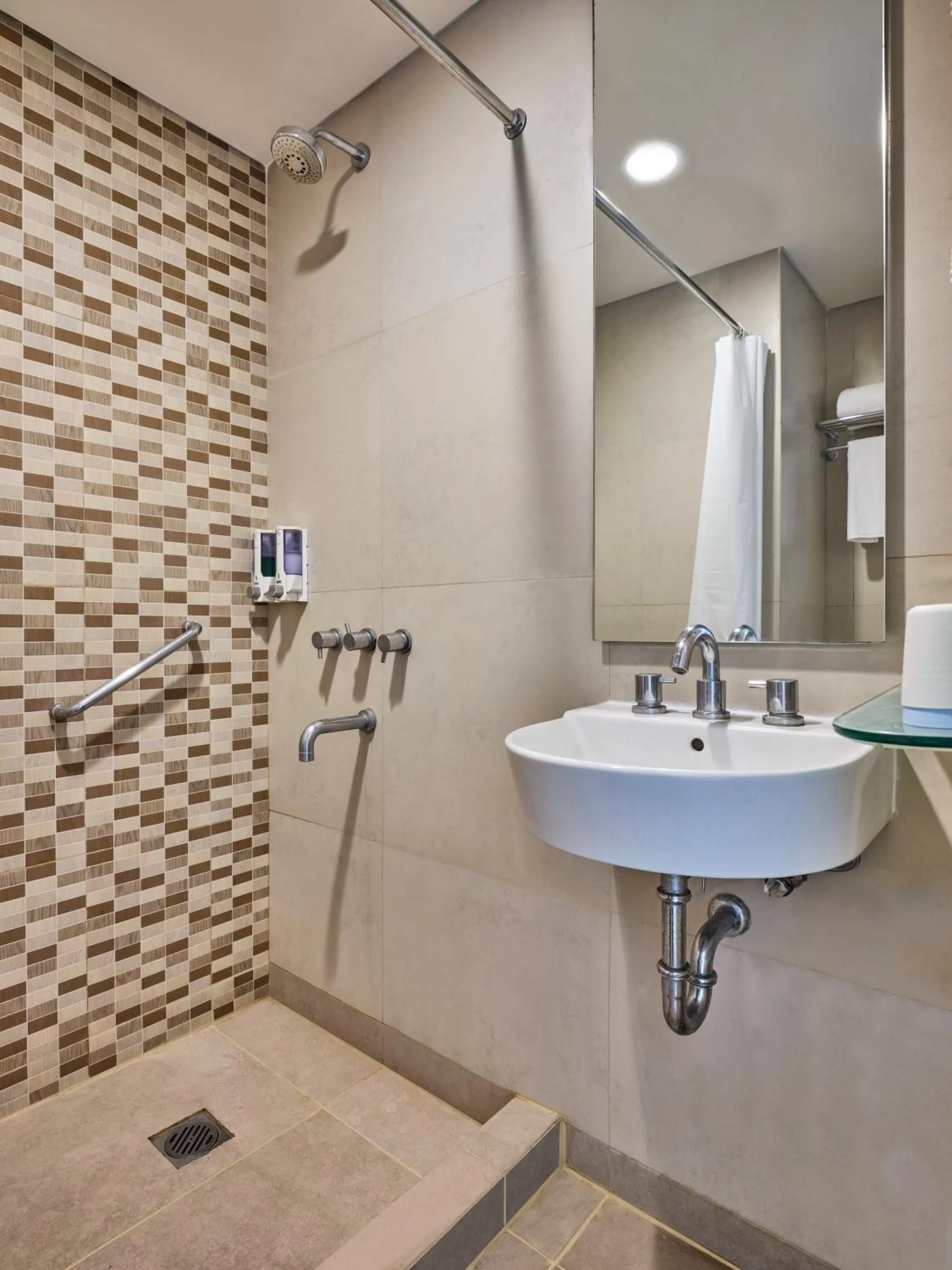 Bathroom in Carani Hotel Yogyakarta