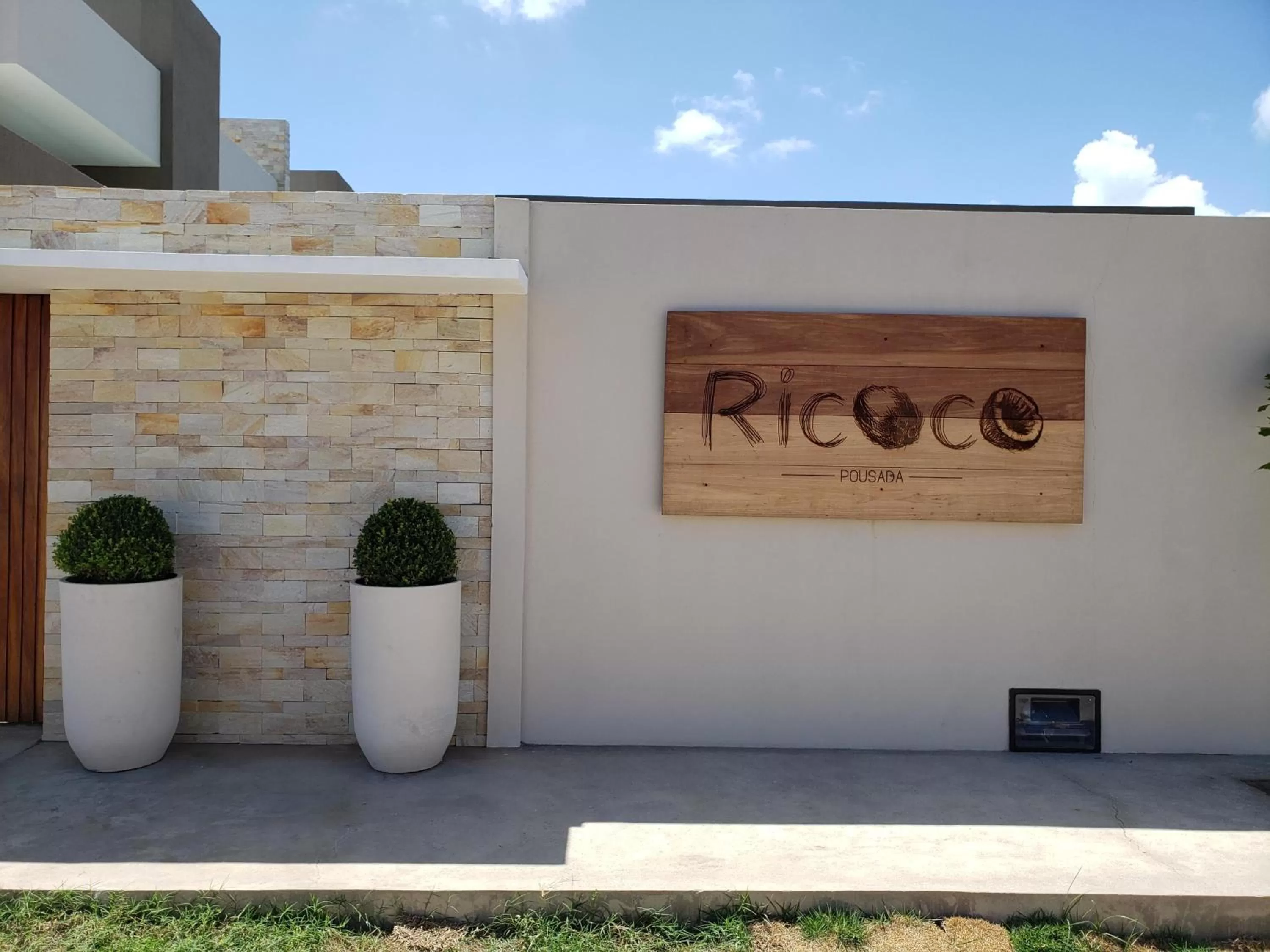Property logo or sign in Pousada Ricoco