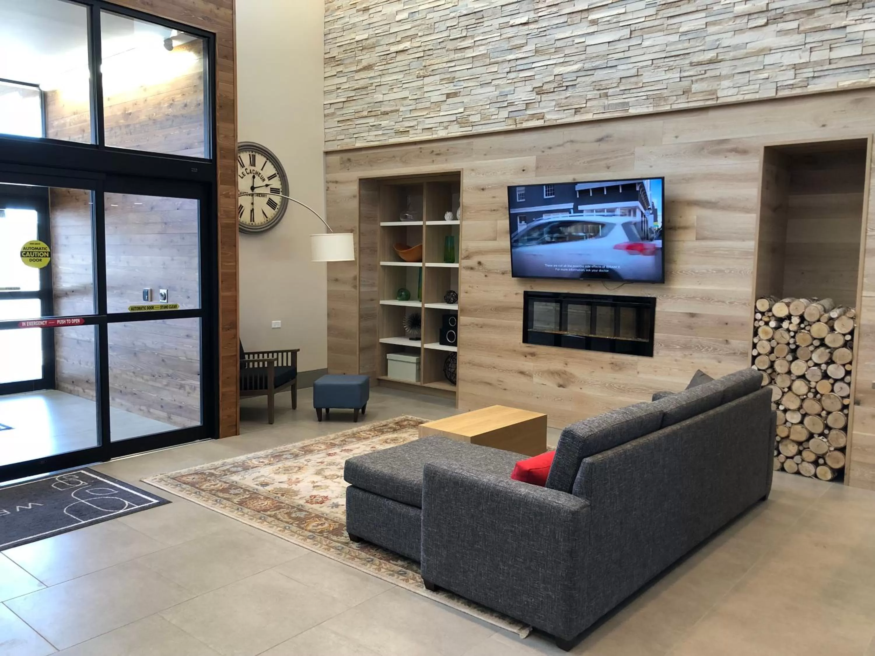 Seating area in Country Inn & Suites by Radisson, Page, AZ