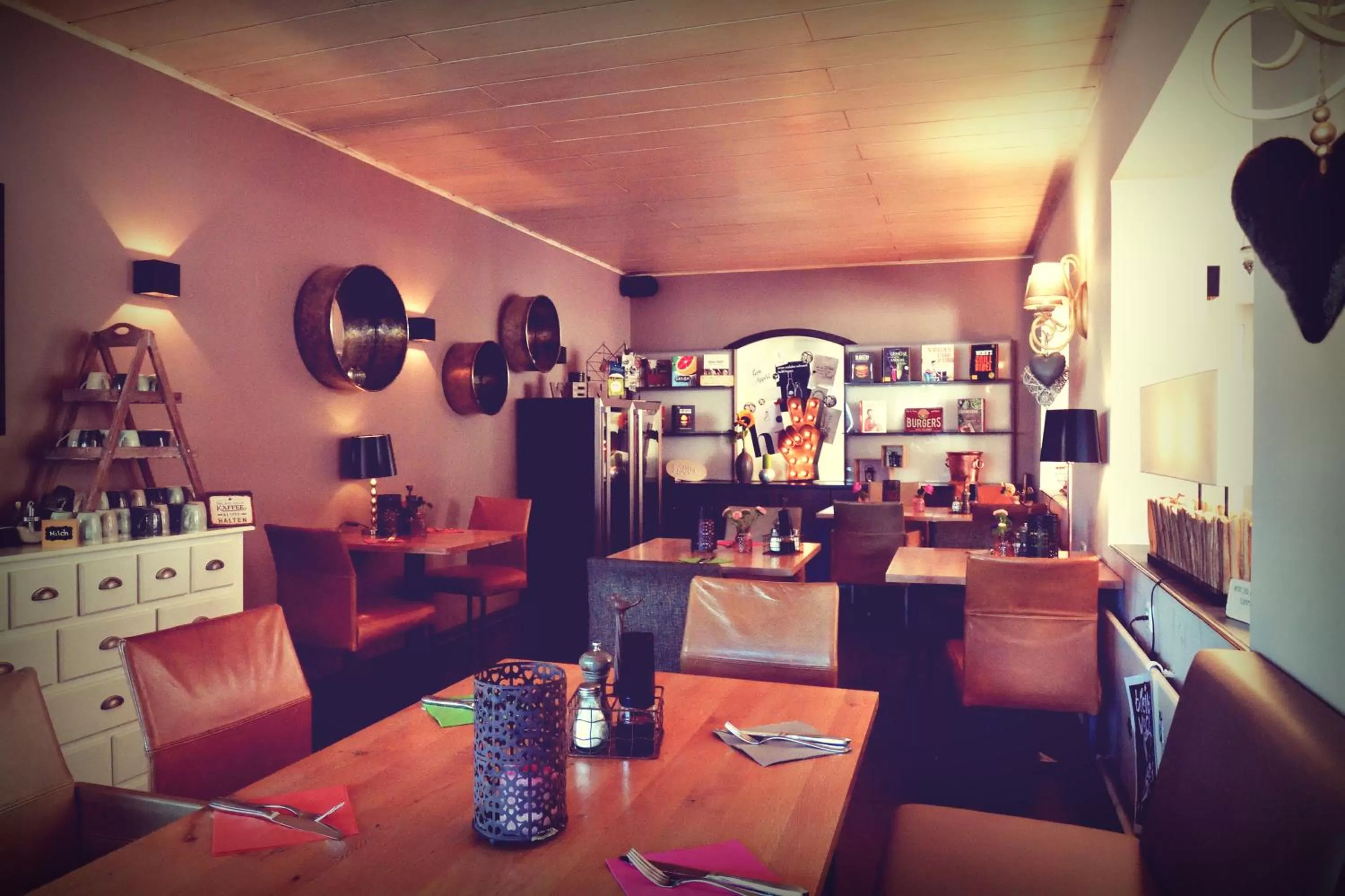 Restaurant/places to eat in Hotel Nagel